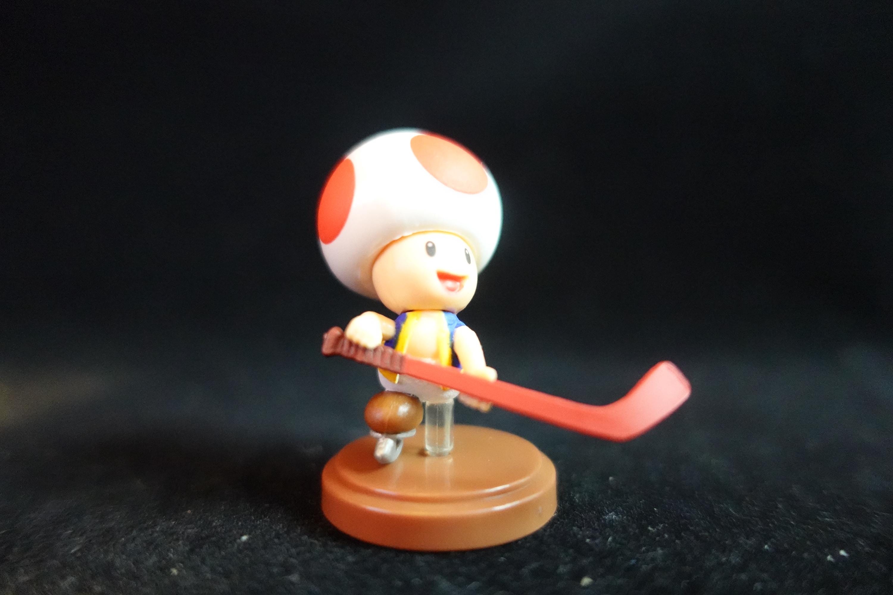 Super Mario Sport Figure Hockey Toad Furuta