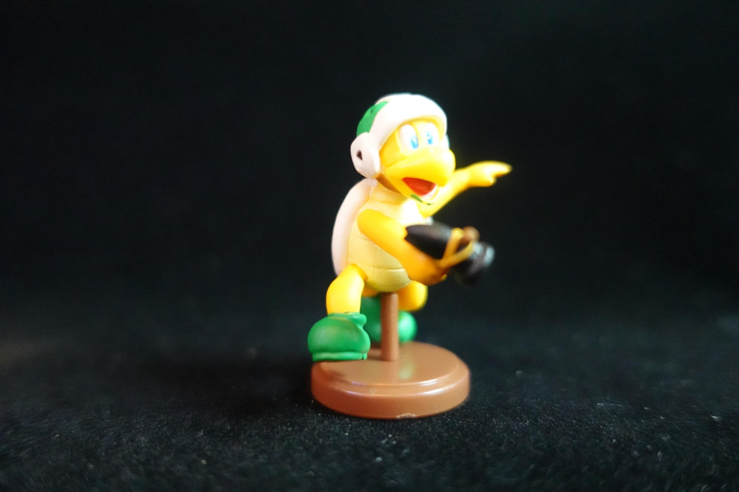 Super Mario 3 Figure Hammer Bro Furuta