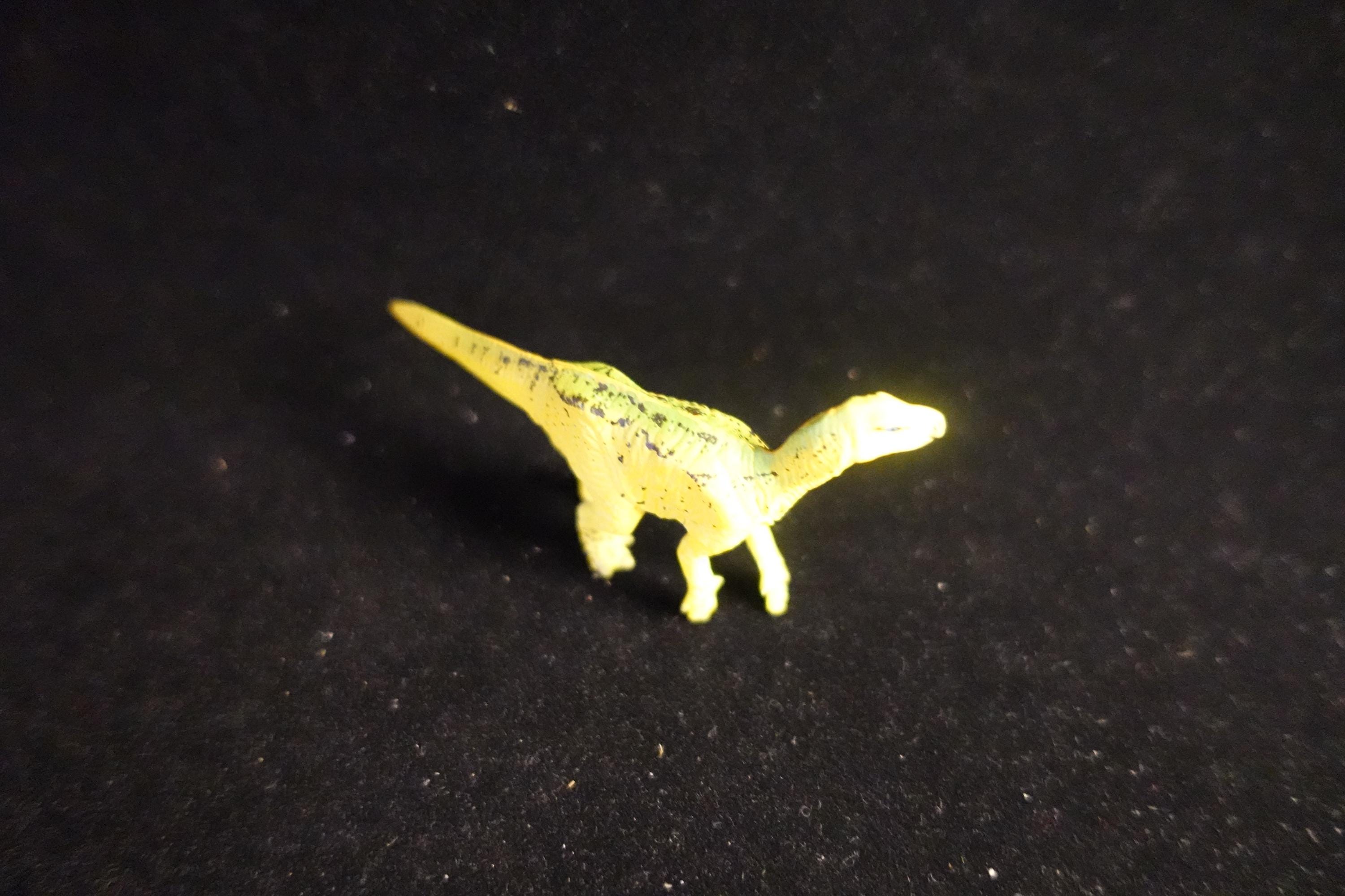 Kaiyodo UHA Dinotales Series 2 Iguanodon