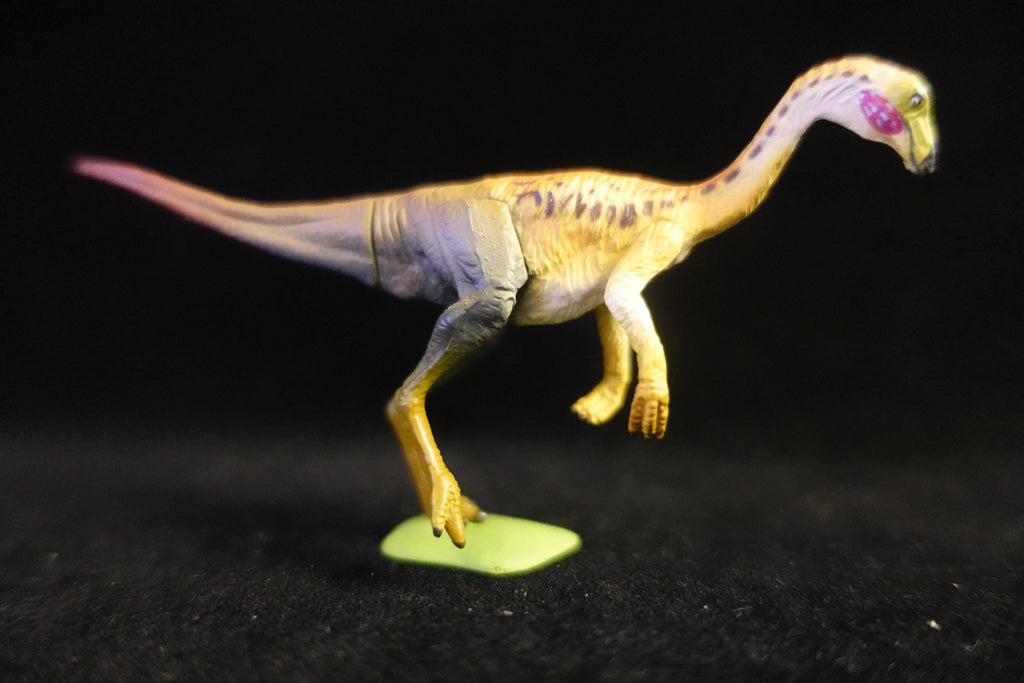 Kaiyodo UHA Dinotales Series 2 Struthiomimus