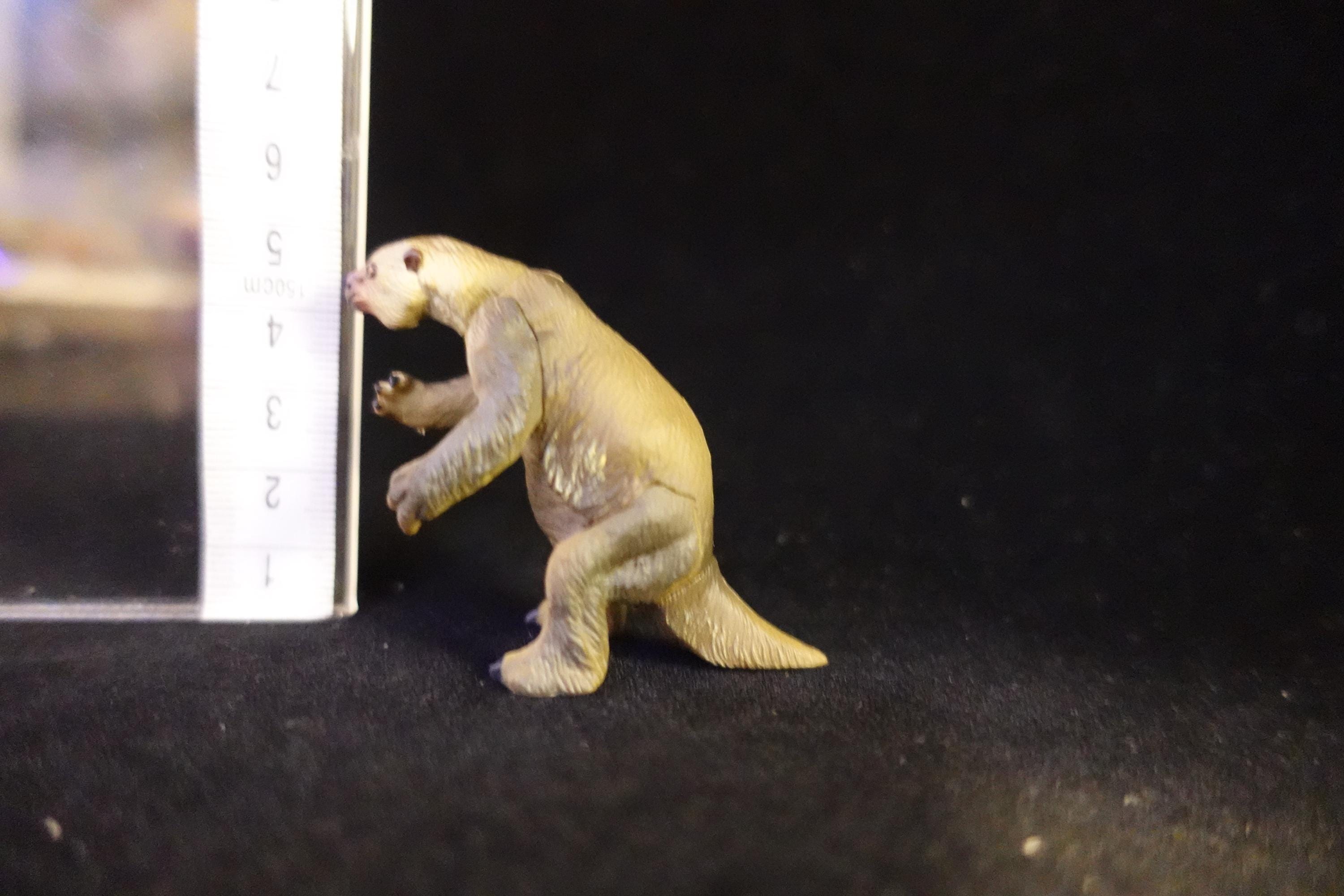 Kaiyodo UHA Dinotales Series 2 Megatherium