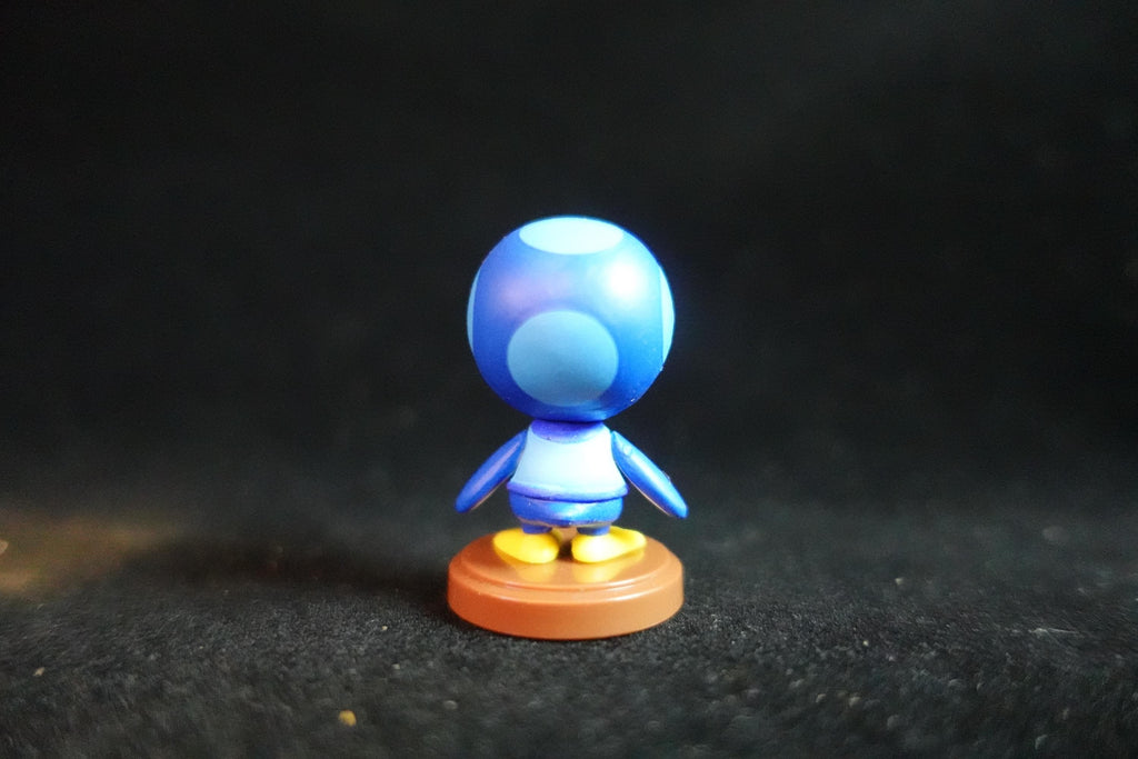 New Super Mario Bros Wii 3 Figure Penguin Toad Blue