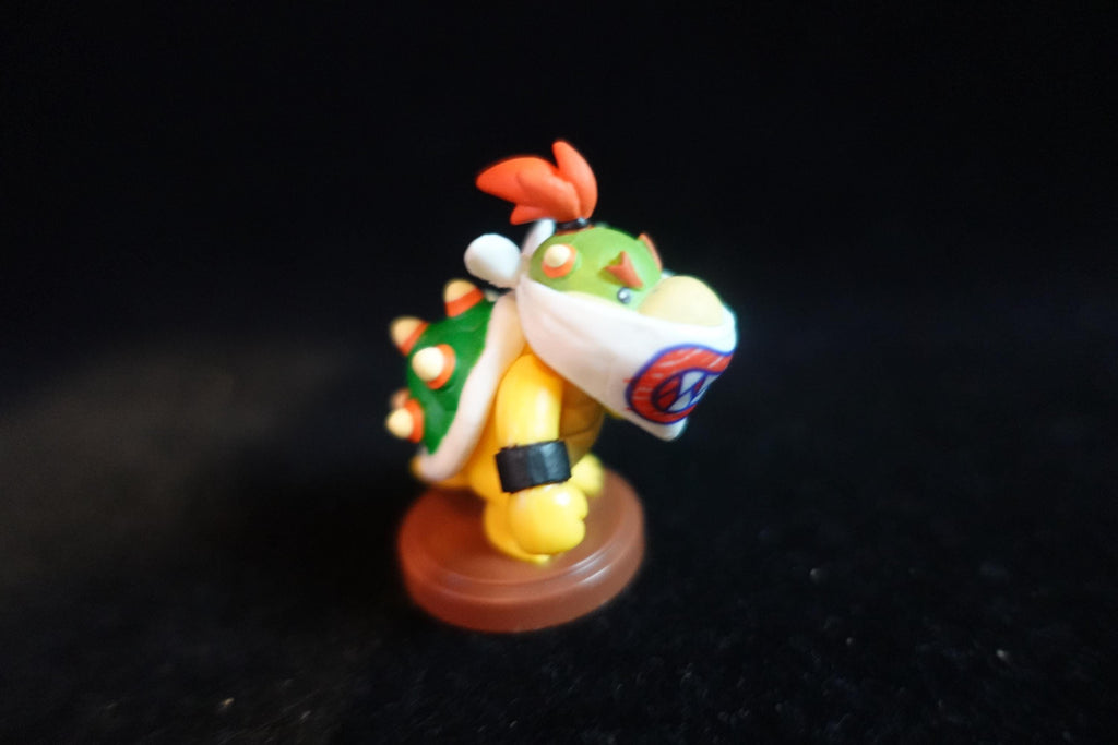 New Super Mario Bros Wii 3 Figure Bowser Jr