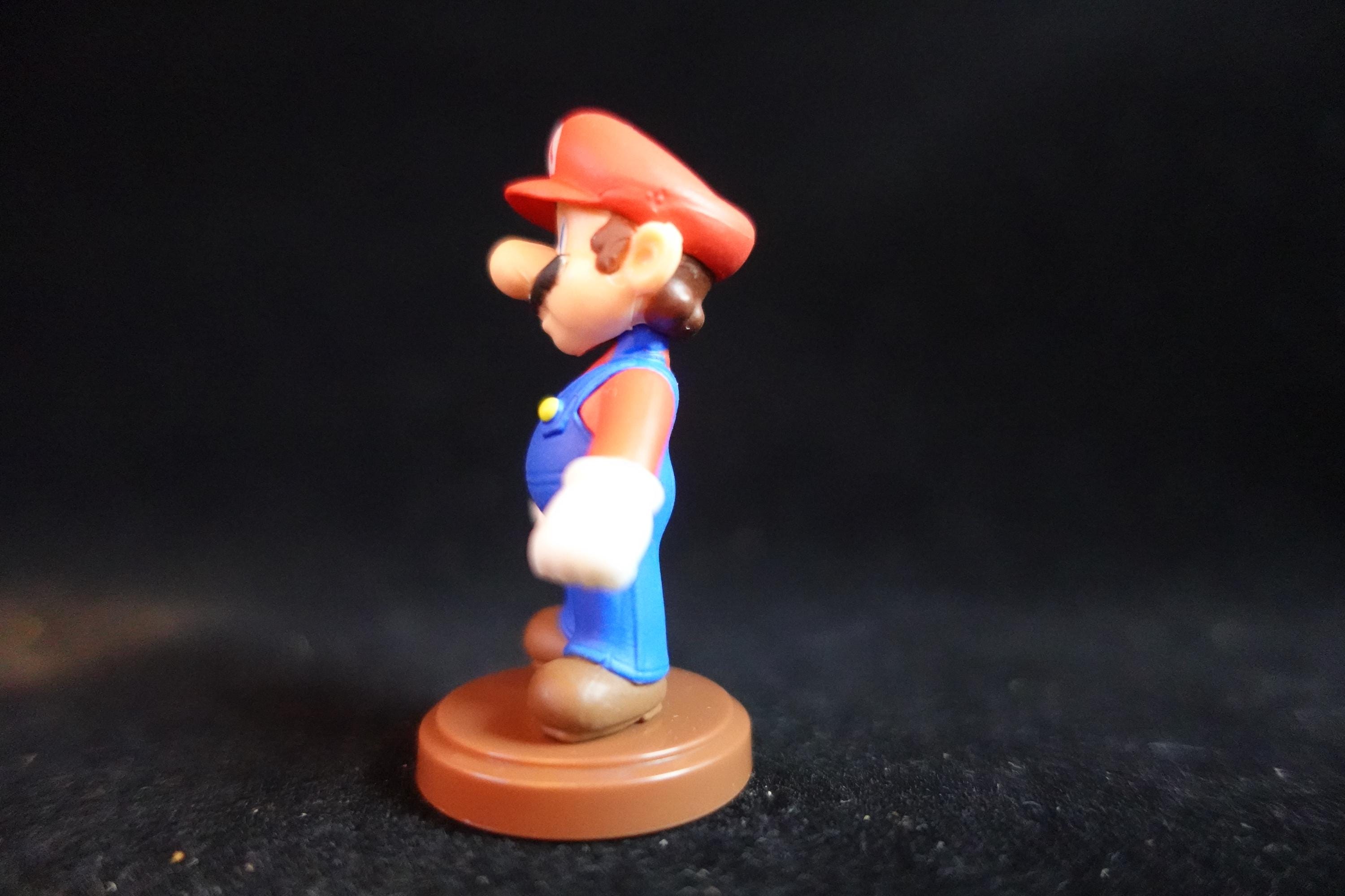 New Super Mario Bros Wii 3 Figure Mario