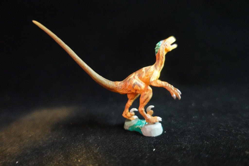 Kaiyodo UHA Dinotales Series 3 Deinonychus