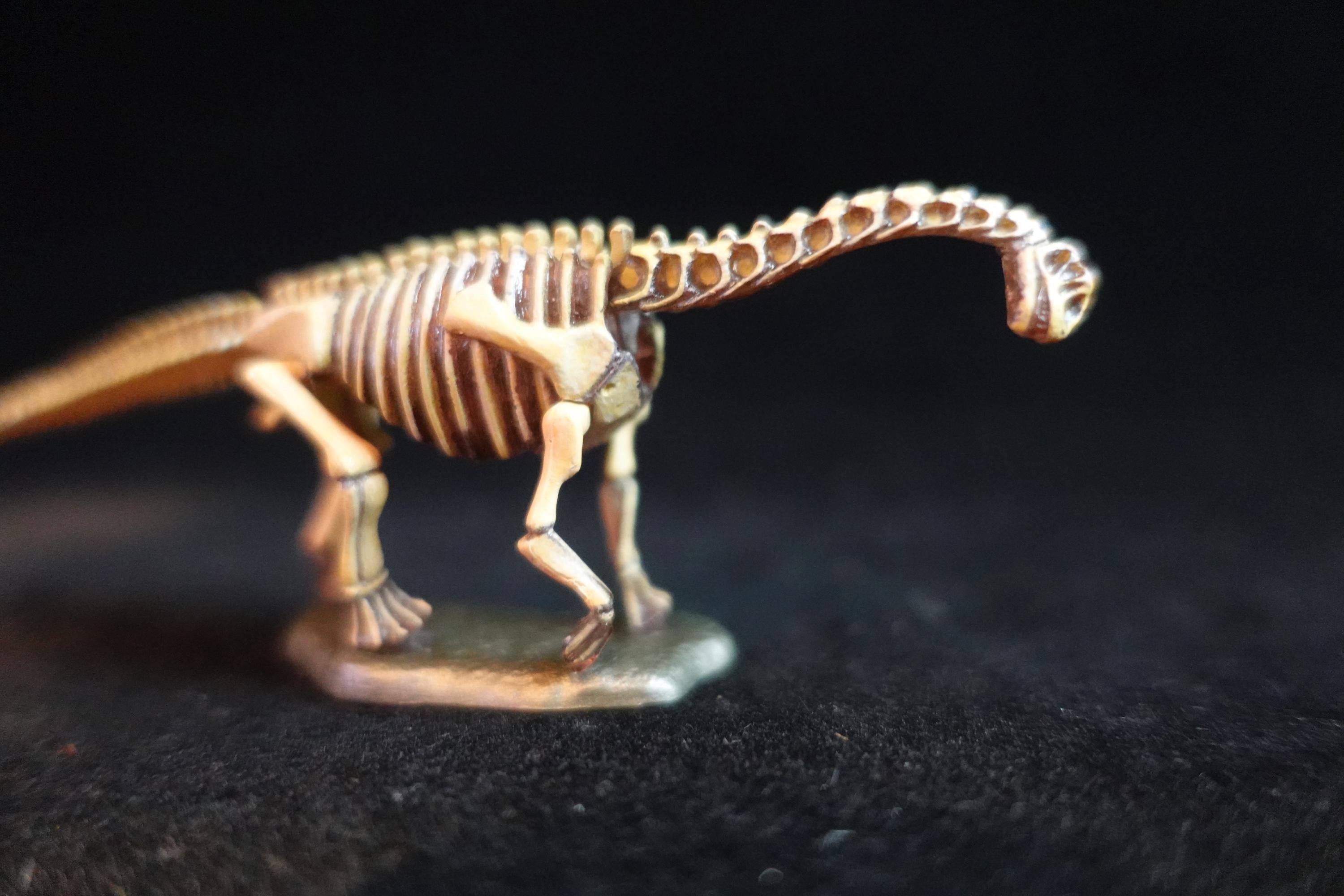 Kaiyodo Dinotales 7 Lawson Edition Part 2 Camarasaurus B