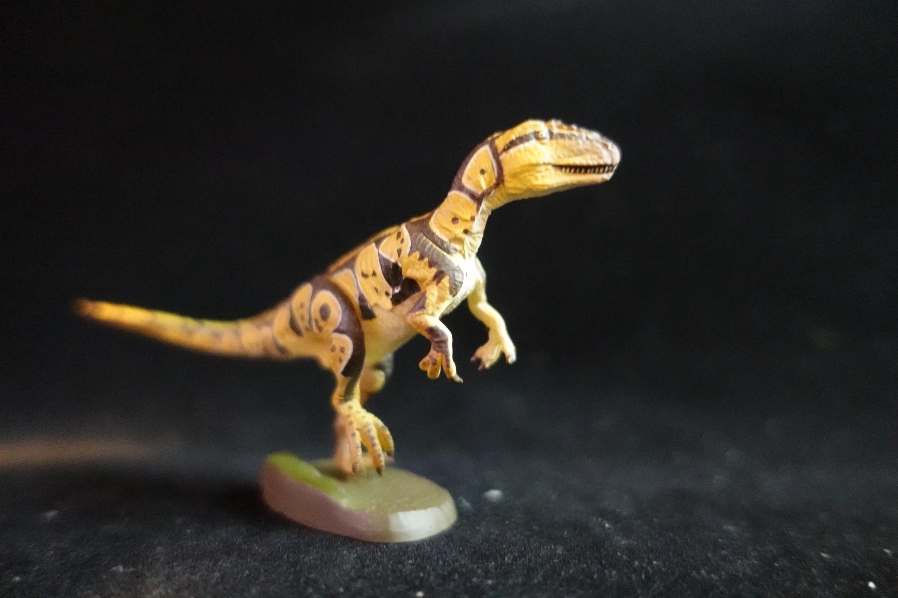 Kaiyodo Dinotales 6 Lawson Edition Allosaurus A