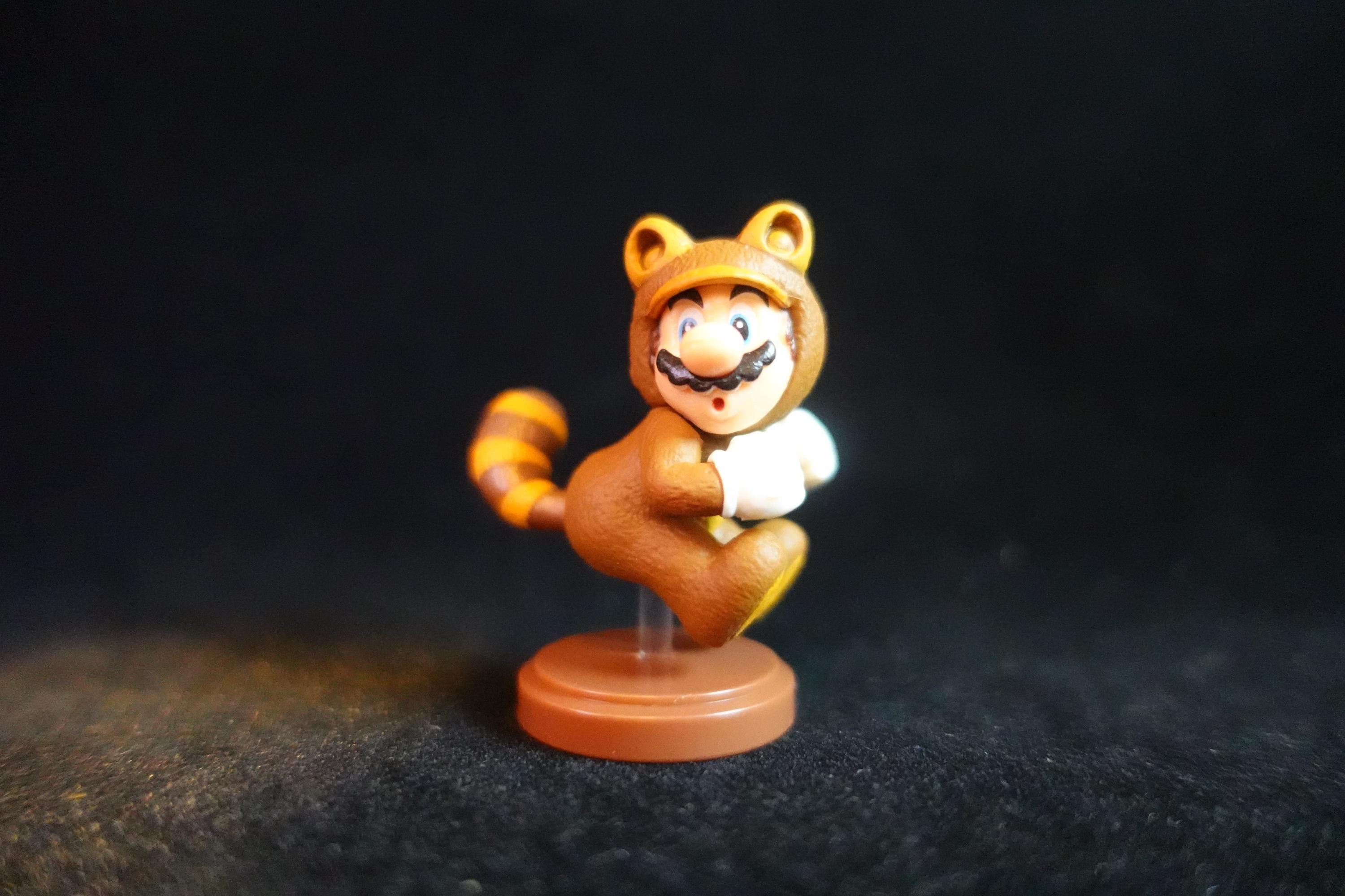 Super Mario 3D World + Fury World Figure Raccon Mario Furuta