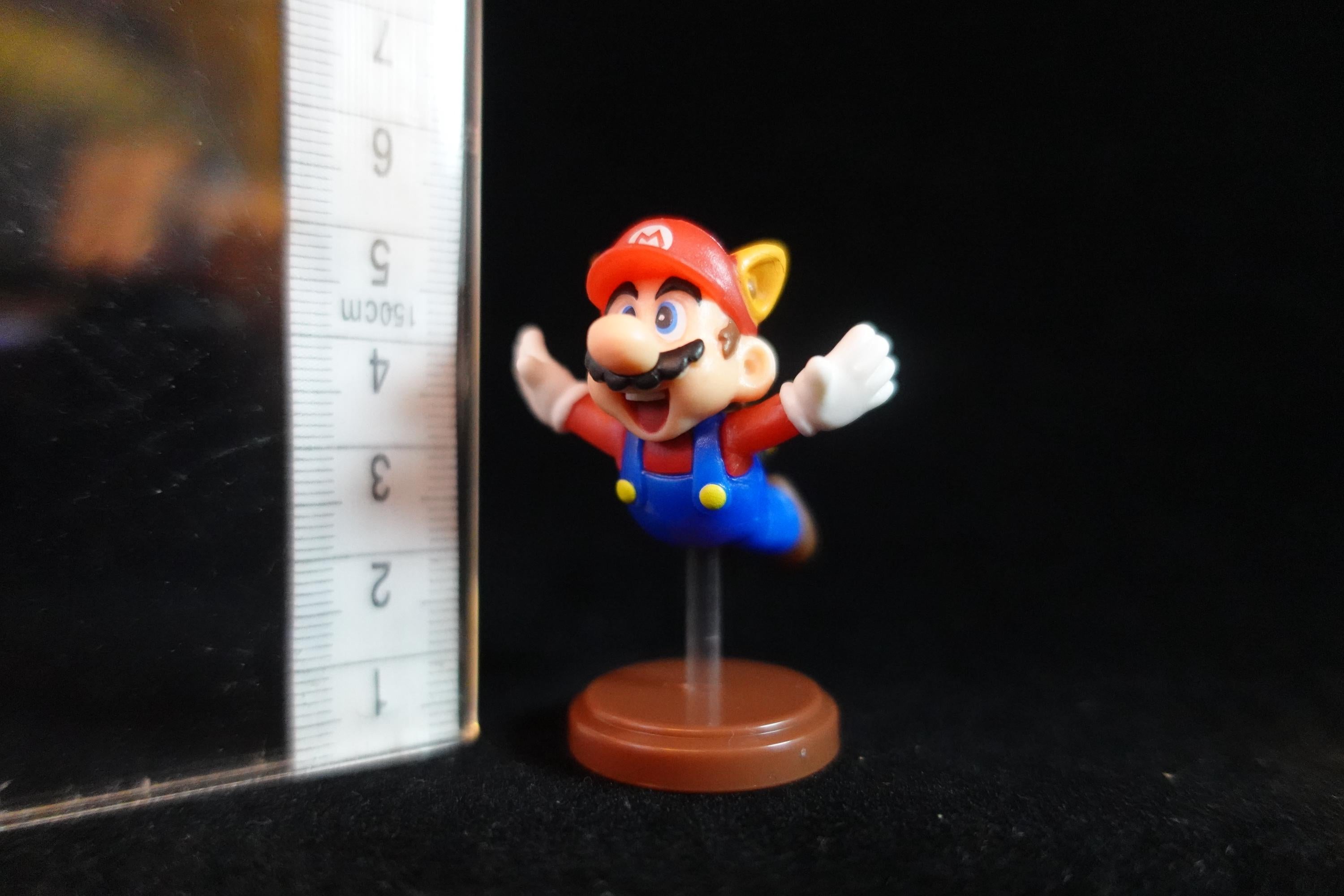 Super Mario 35th Anniversary Furuta Japan Super Mario Figure Raccoon Mario
