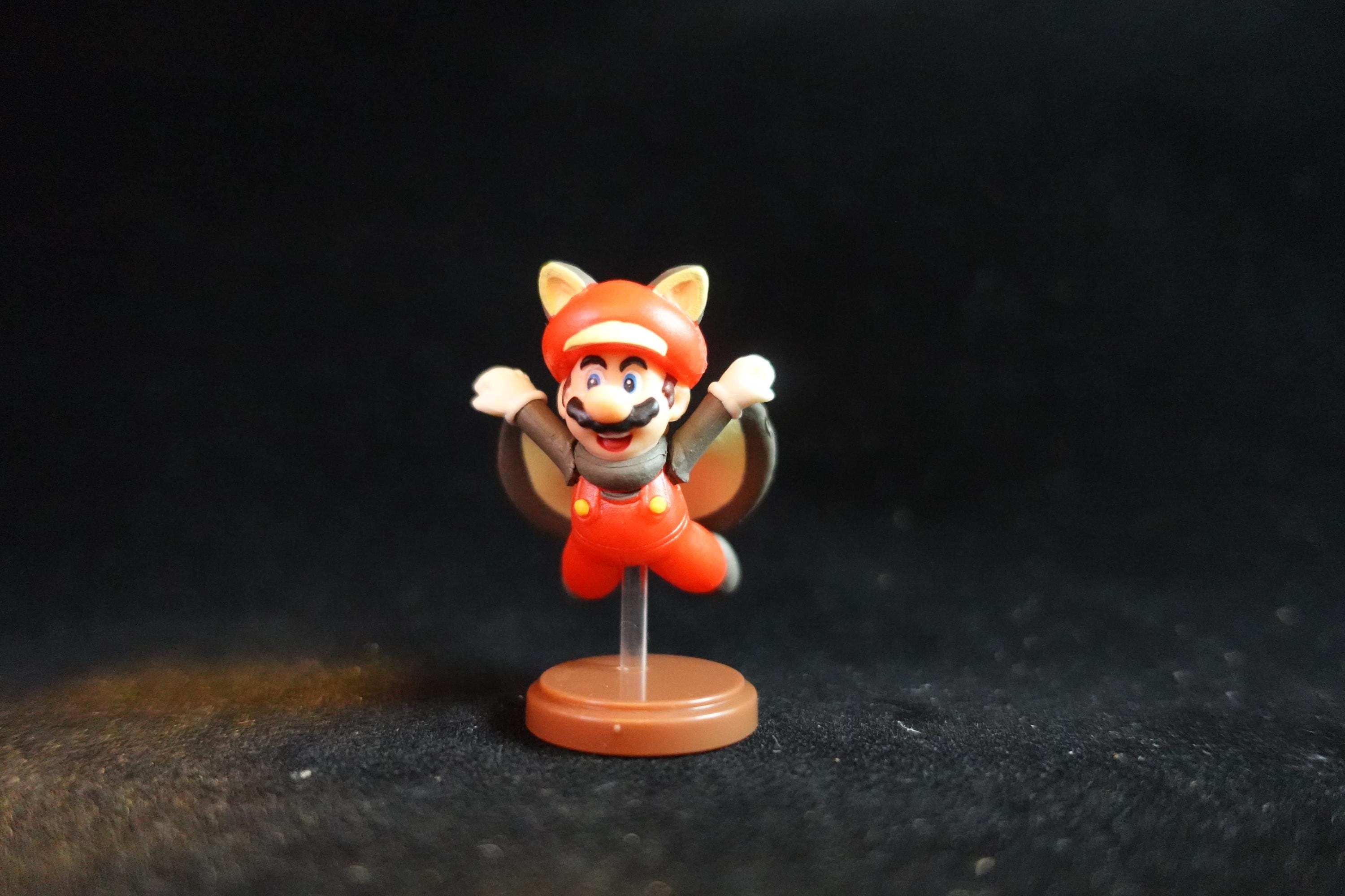Super Mario 35th Anniversary Furuta Japan Super Mario Figure Flying Squirrel Mario