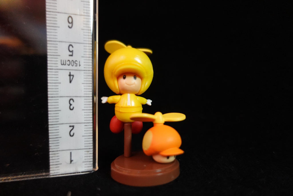 Super Mario Bros Figure Yellow Propeller Mushroom Toad