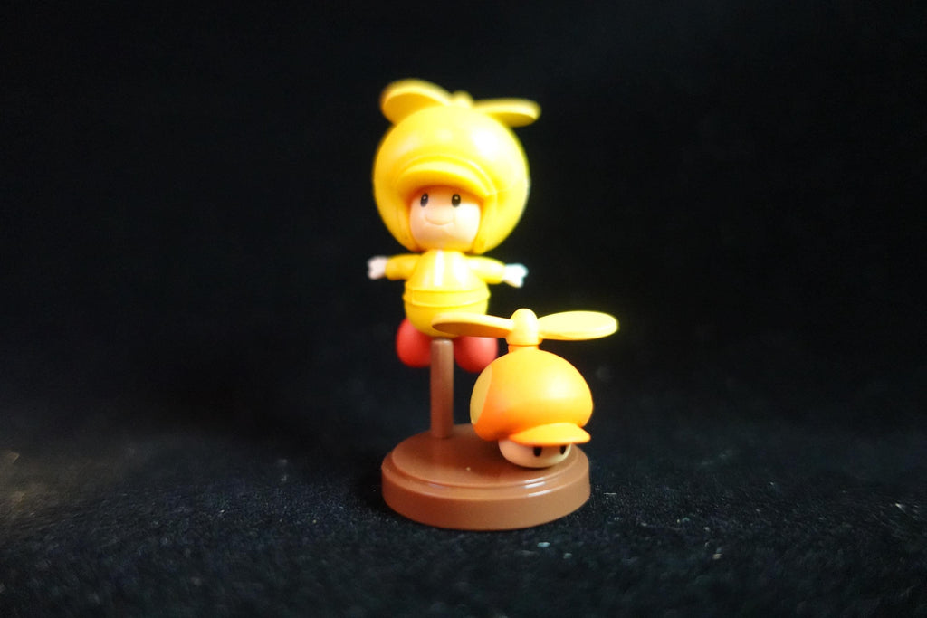 Super Mario Bros Figure Yellow Propeller Mushroom Toad