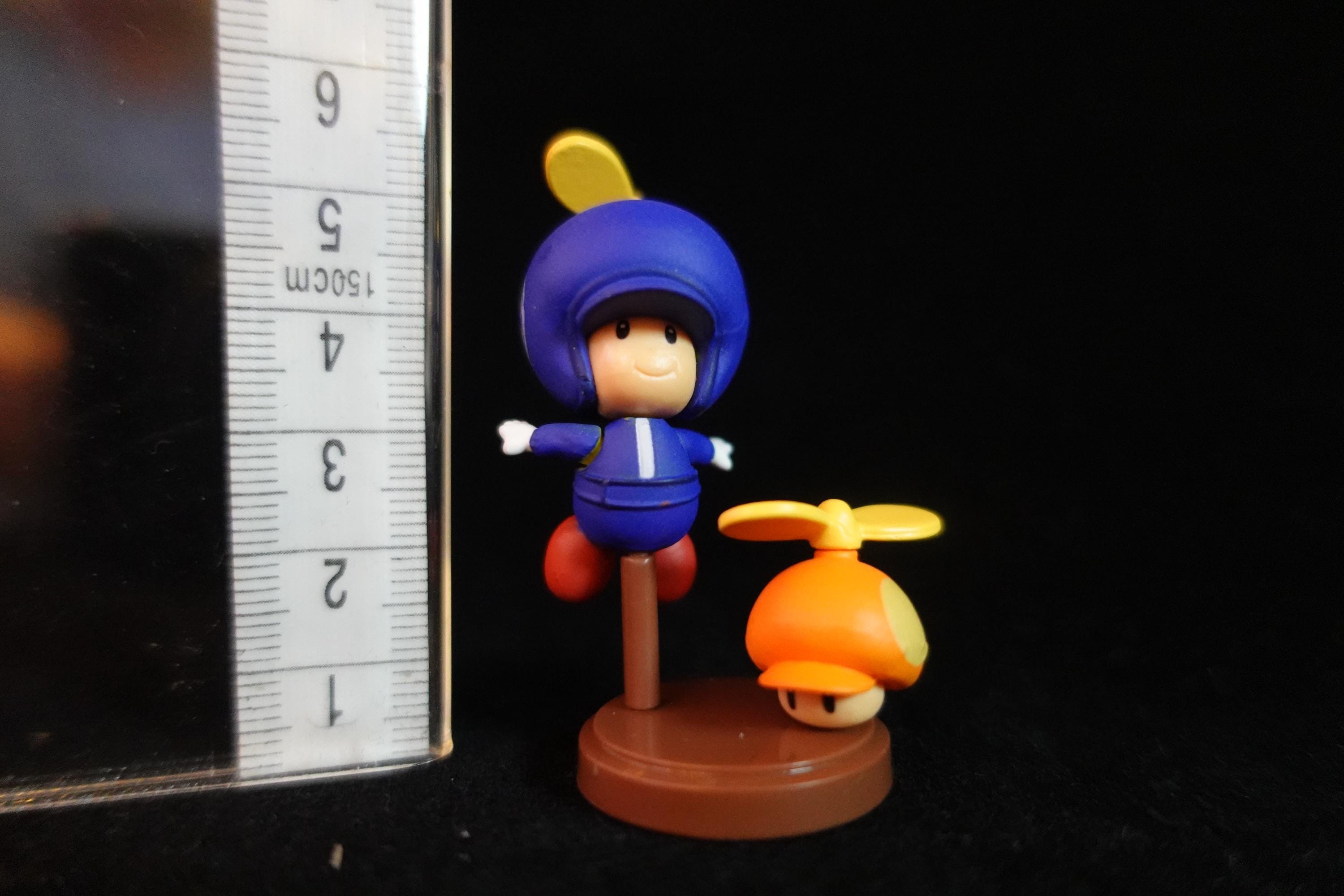 Super Mario Bros Figure Blue Propeller Mushroom Toad