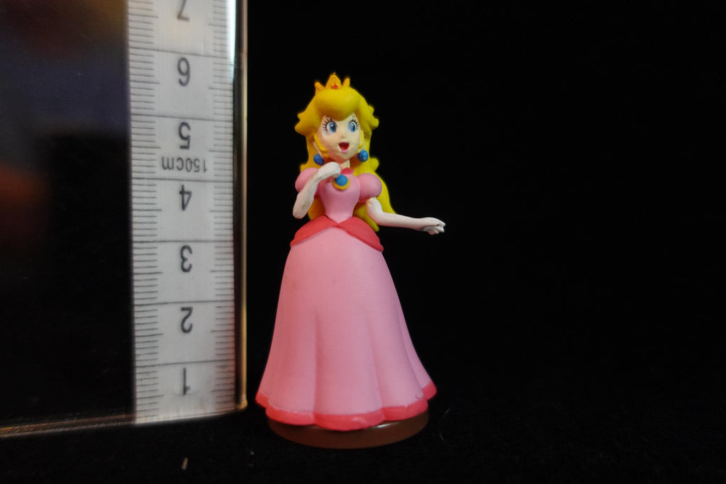 Super Mario Bros Figure Princess Peach Furuta