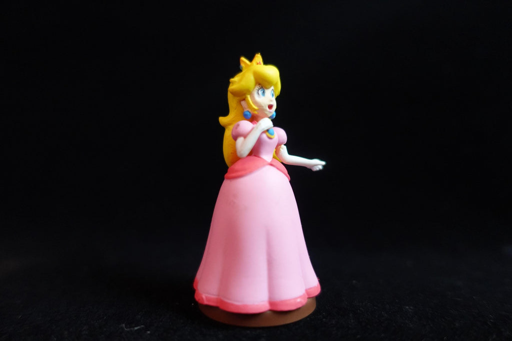 Super Mario Bros Figure Princess Peach Furuta