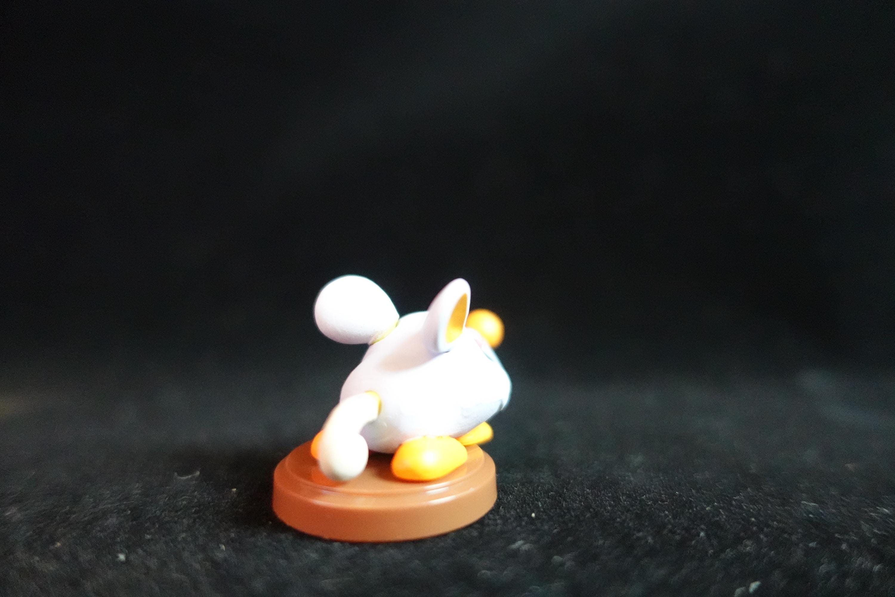 Super Mario Bros Figure Scaredy Rat Furuta
