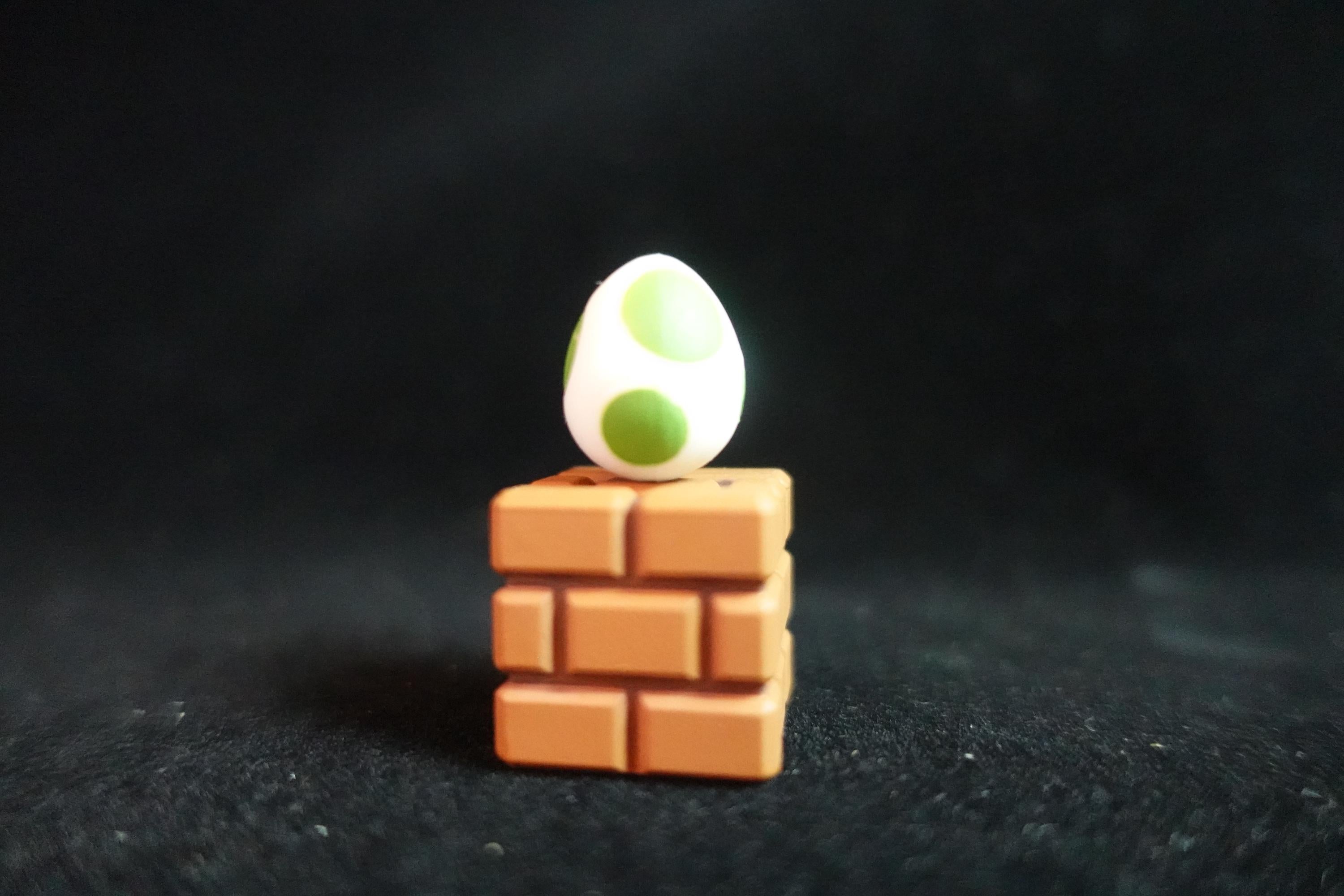 Super Mario Bros Figure Yoshi's Egg Green Furuta