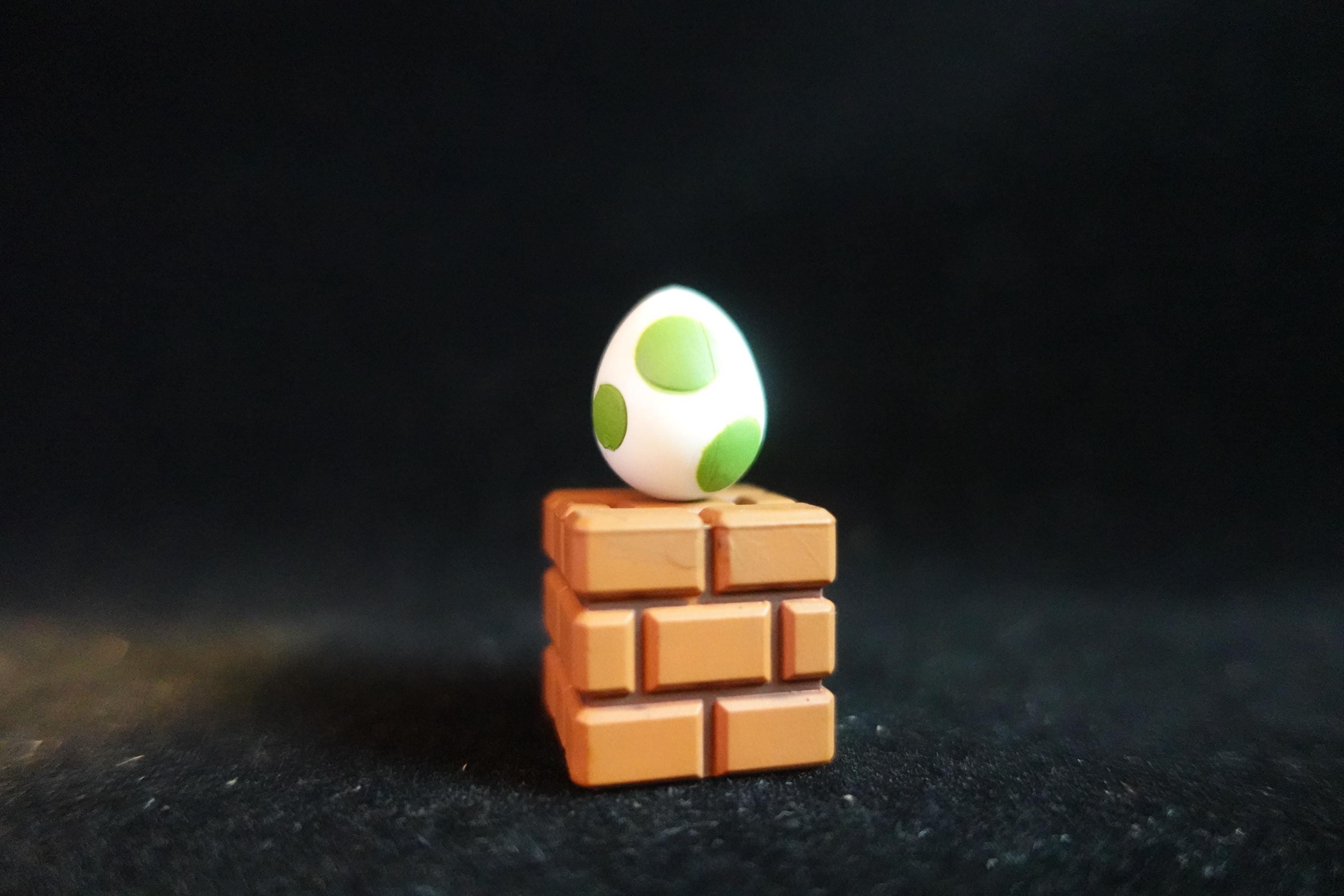 Super Mario Bros Figure Yoshi's Egg Green Furuta