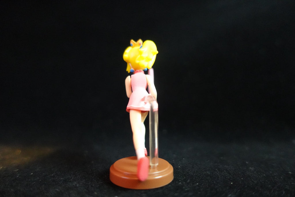 Super Mario Sport Figure Princess Peach Tennis Furuta