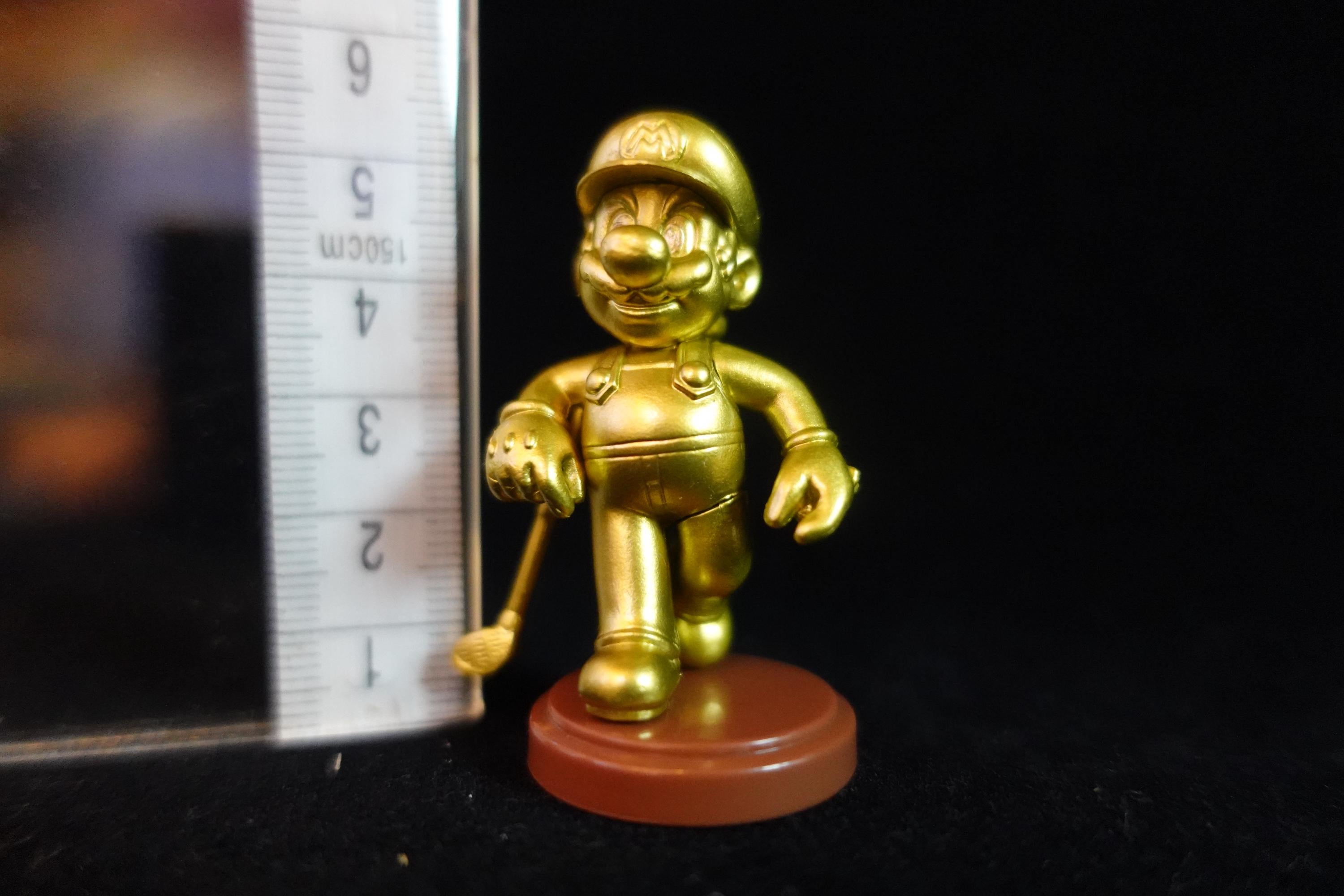 Super Mario Sport Figure Golden Mario Golf Tennis Furuta