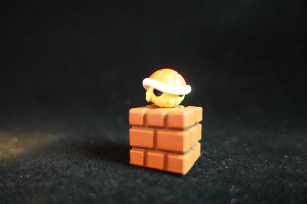 Super Mario 3 Figure Red Shell Furuta