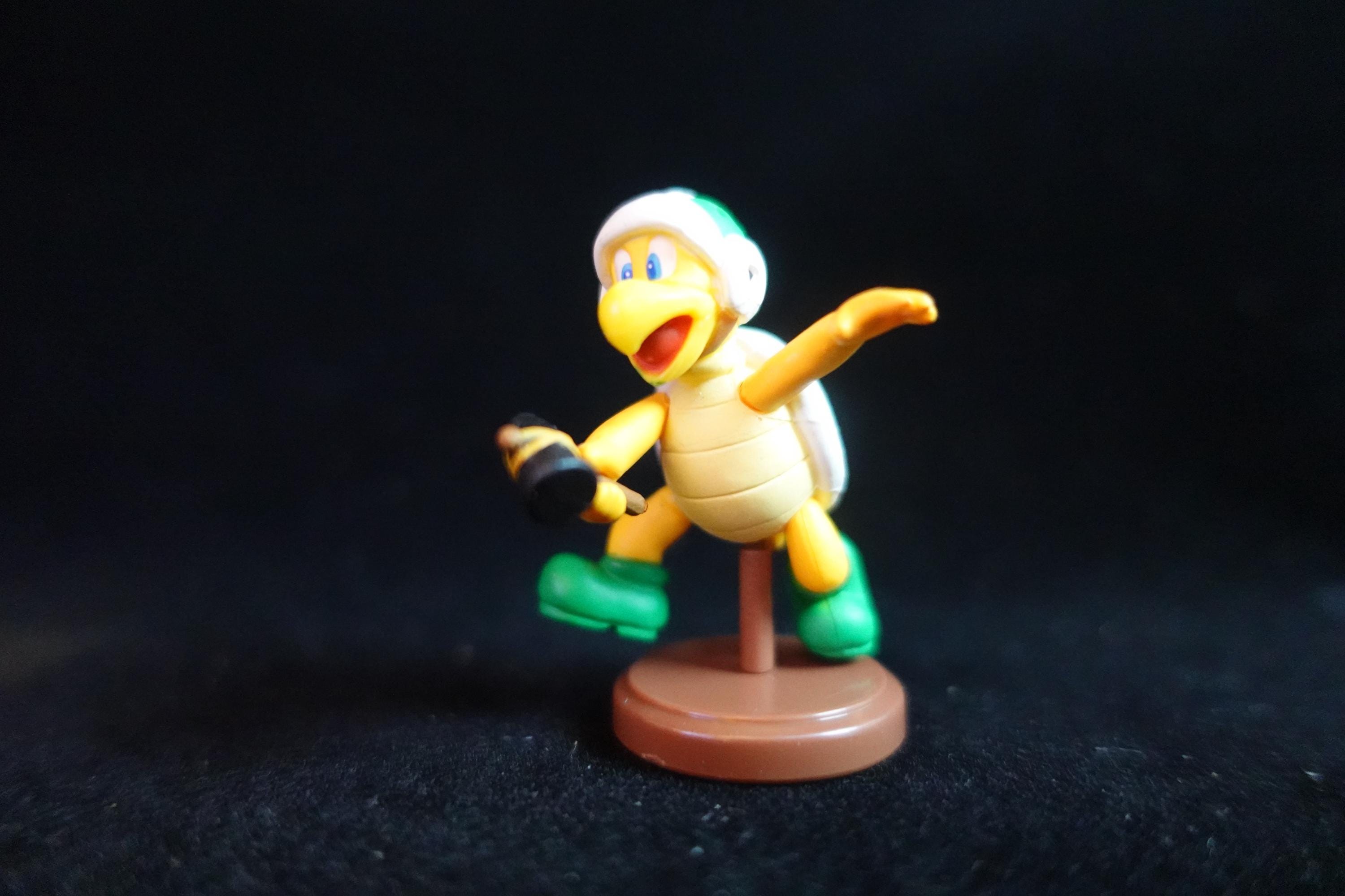 Super Mario 3 Figure Hammer Bro Furuta