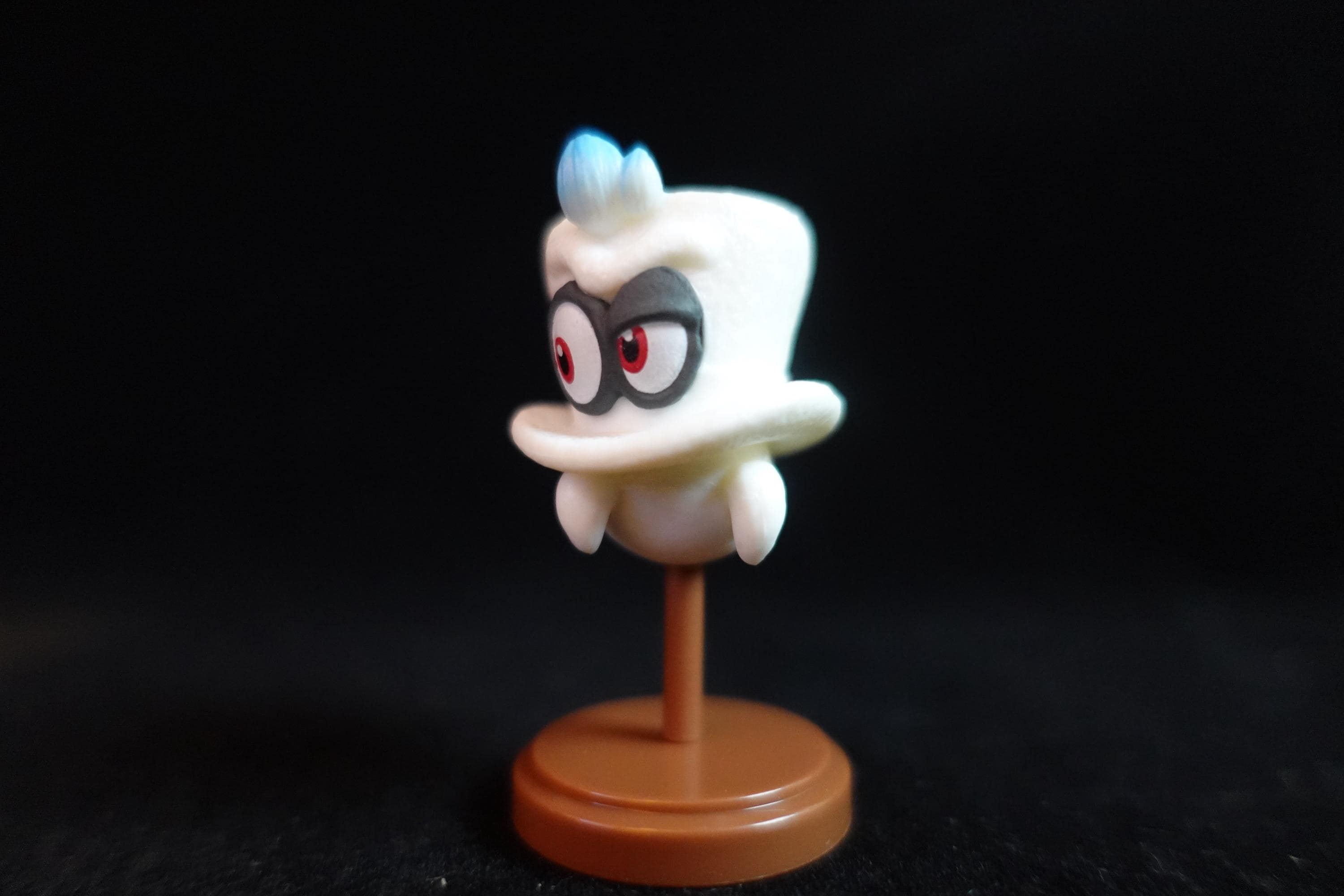 Super Mario Odyssey 3 Figure Mario Cappy Hat