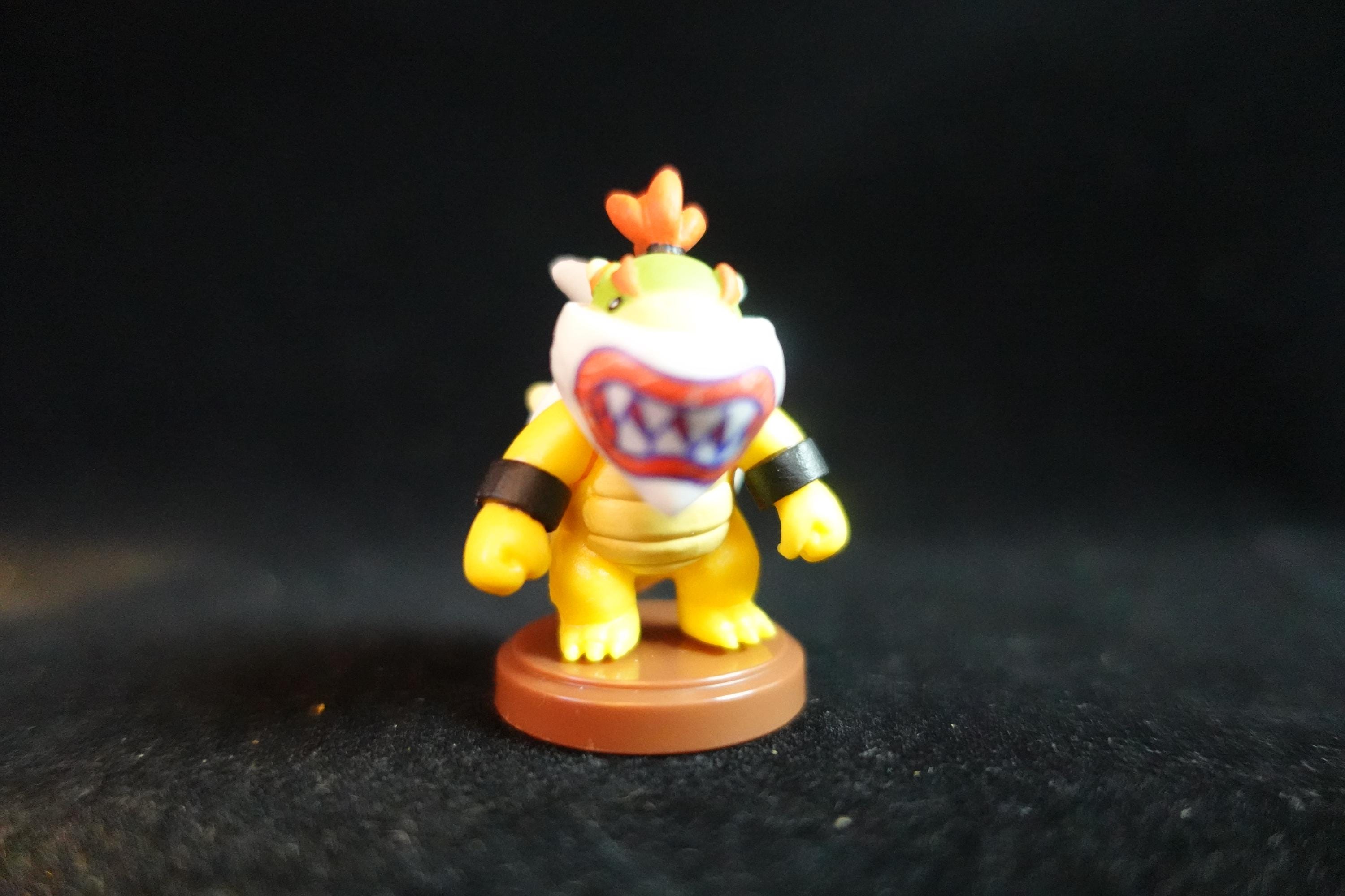 New Super Mario Bros Wii 3 Figure Bowser Jr