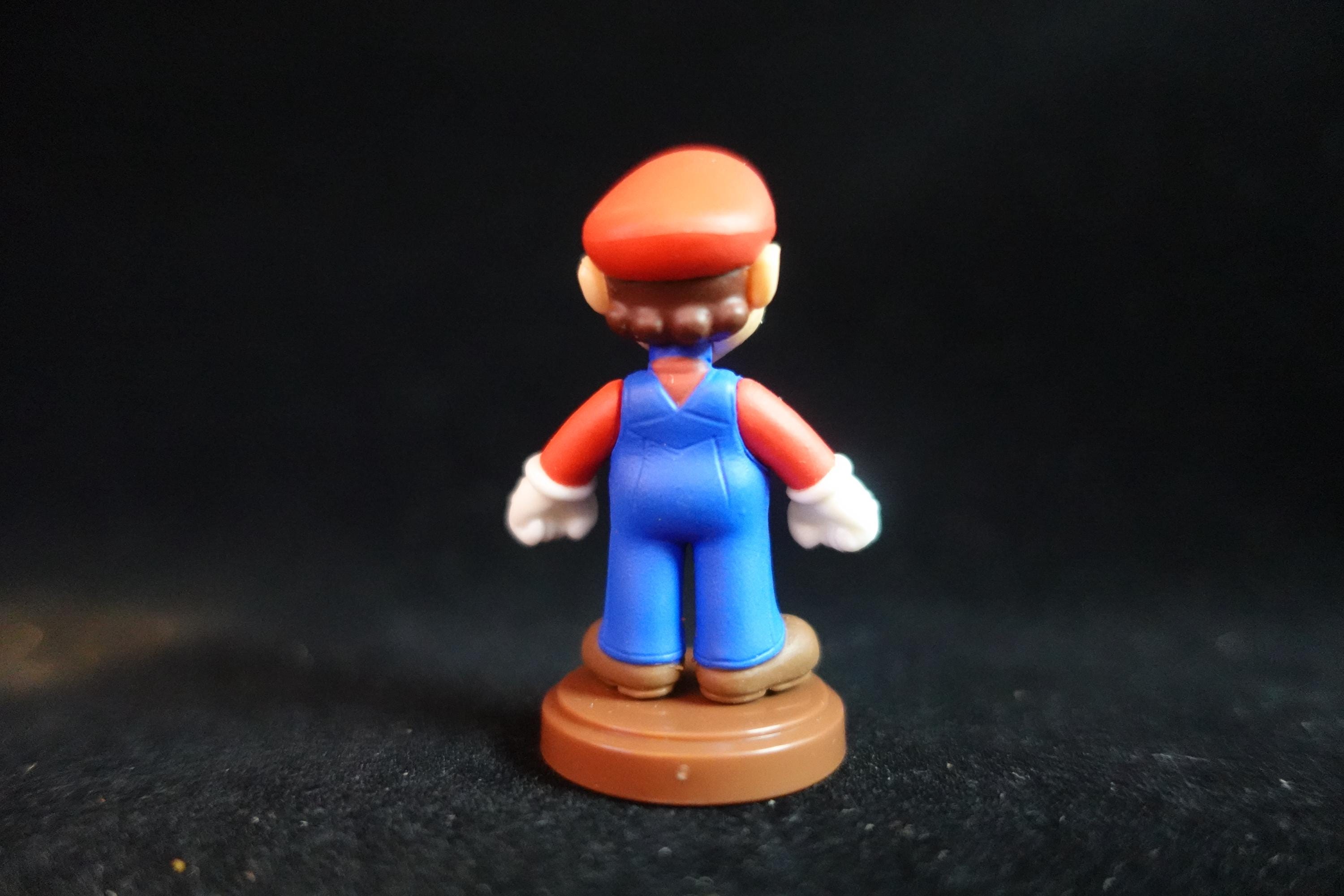 New Super Mario Bros Wii 3 Figure Mario