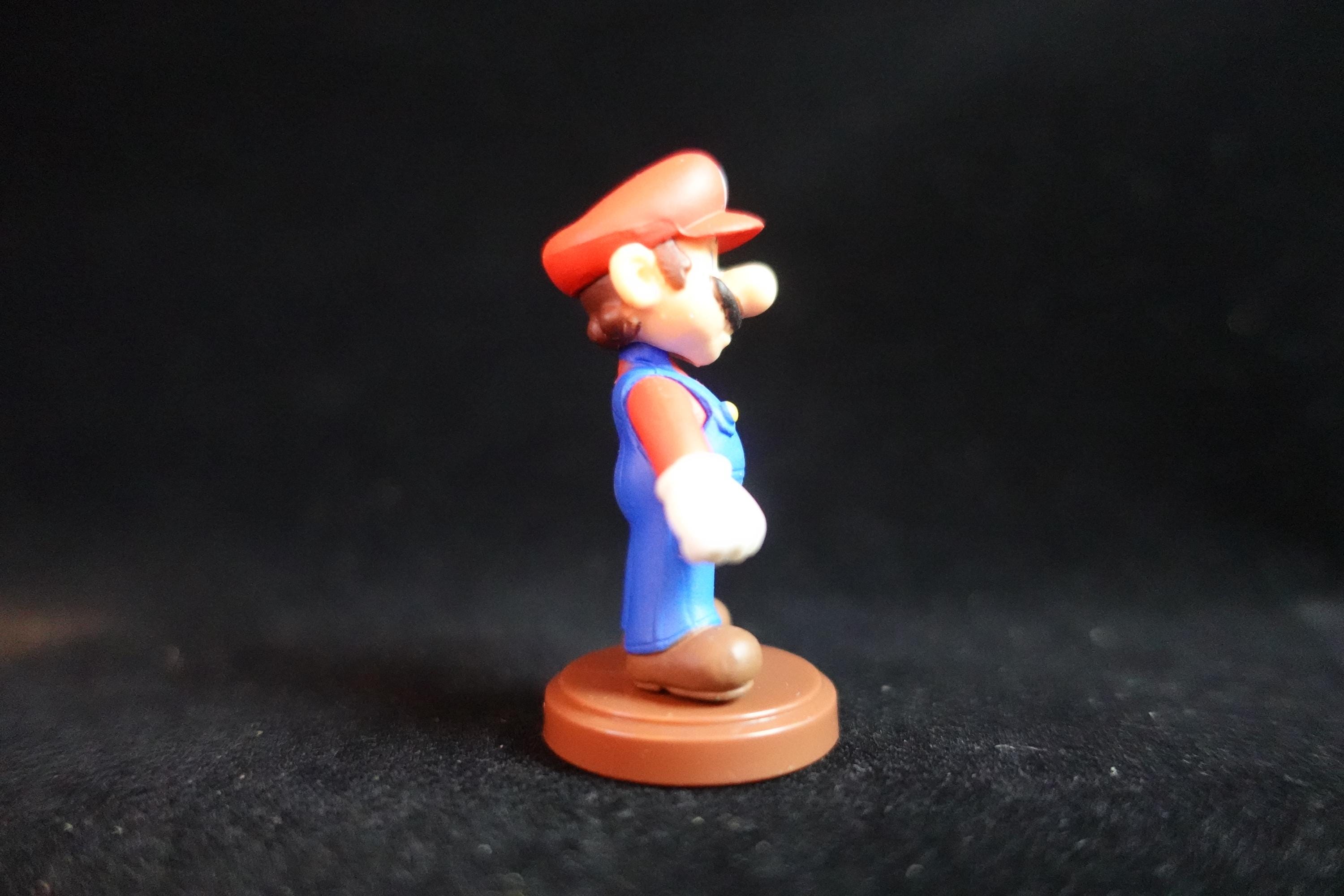 New Super Mario Bros Wii 3 Figure Mario