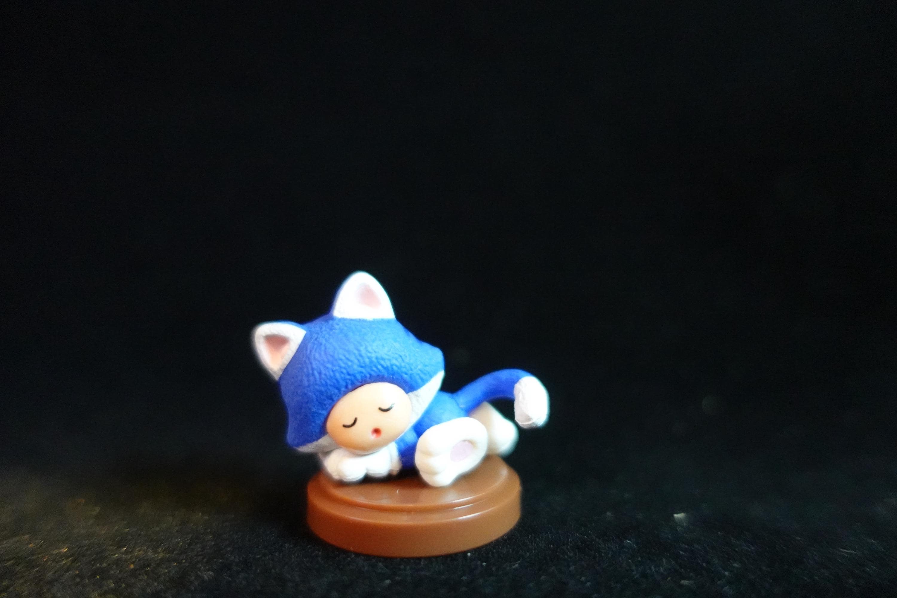 Super Mario 3D World + Fury World Figure Blue Cat Toad Sleeping