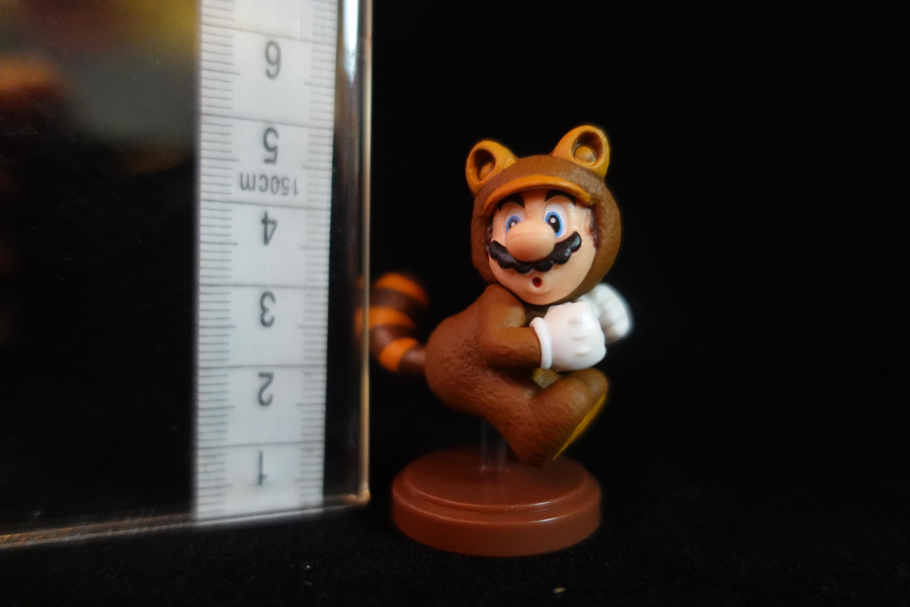 Super Mario 3D World + Fury World Figure Raccon Mario Furuta