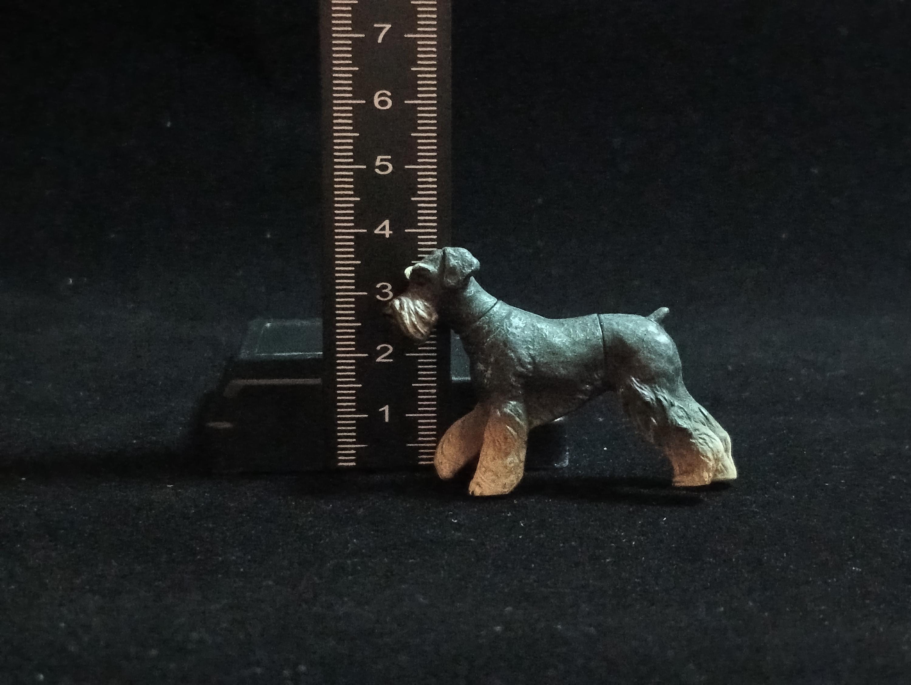 Miniature Schnauzer (A) Figurine - Furuta