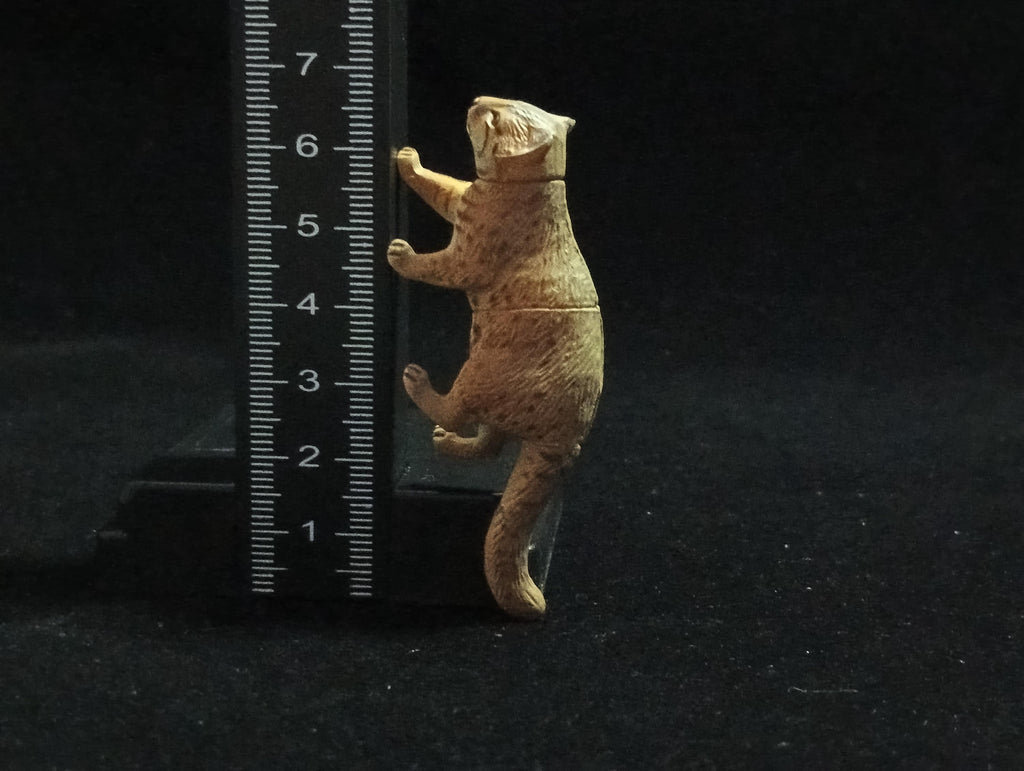 Miniature Tsushima lynx Figurine - Furuta