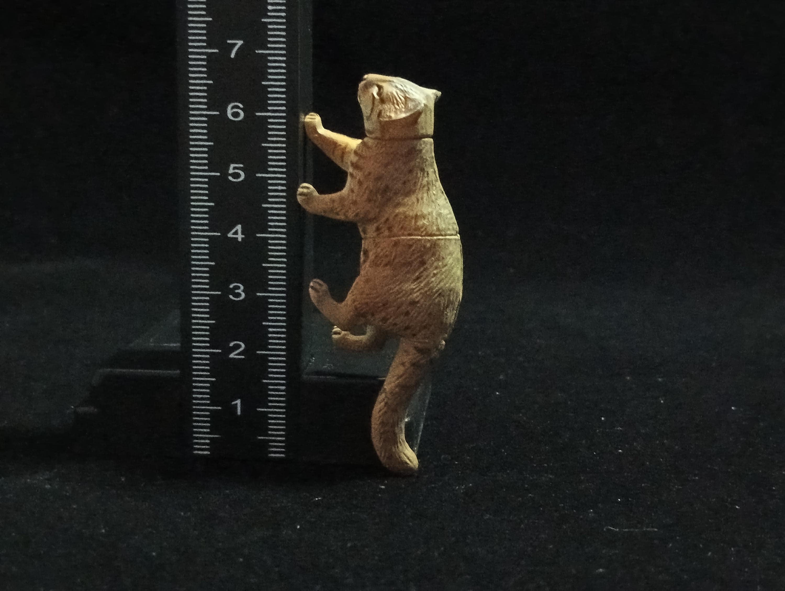 Miniature Tsushima lynx Figurine - Furuta