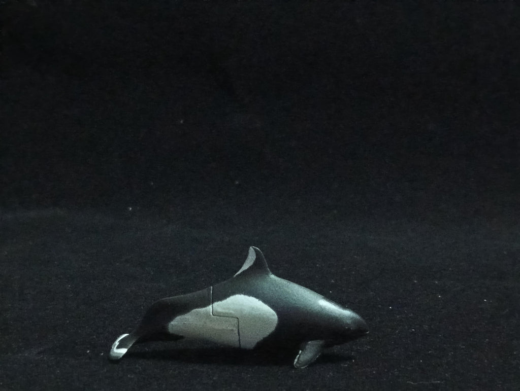 Miniature Pacific White-sided Dolphin Figurine - Furuta