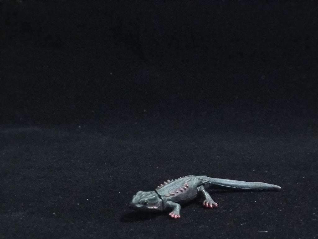 Miniature Newt Figurine - Furuta