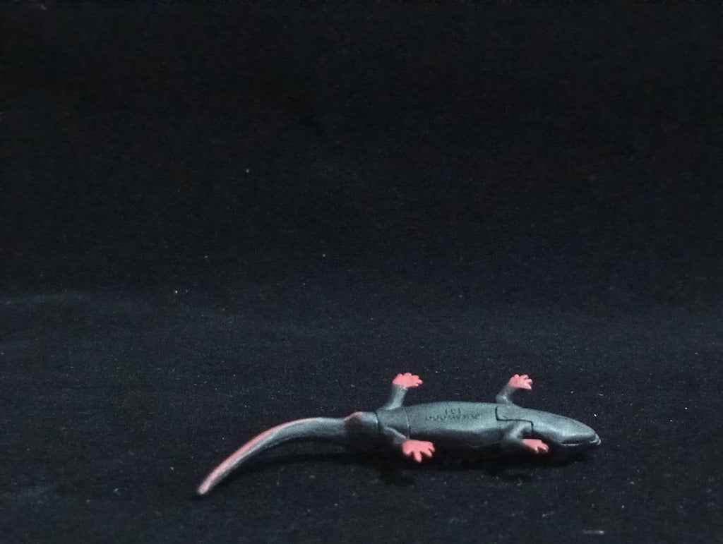 Miniature Newt Figurine - Furuta