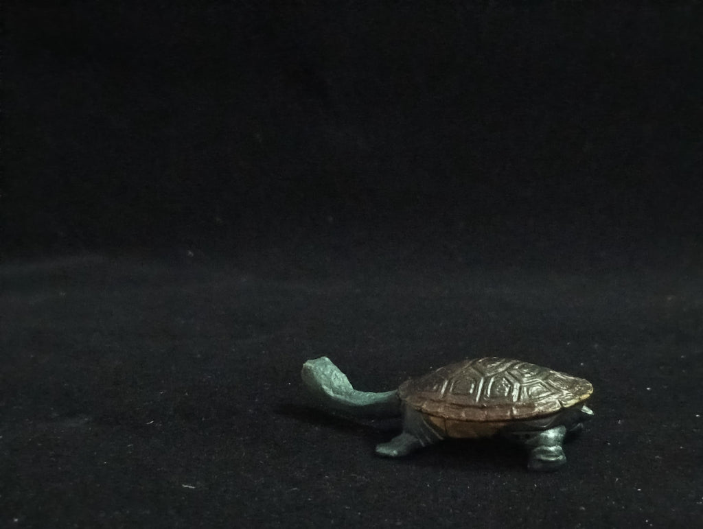 Miniature Long-necked turtle Figurine - Furuta