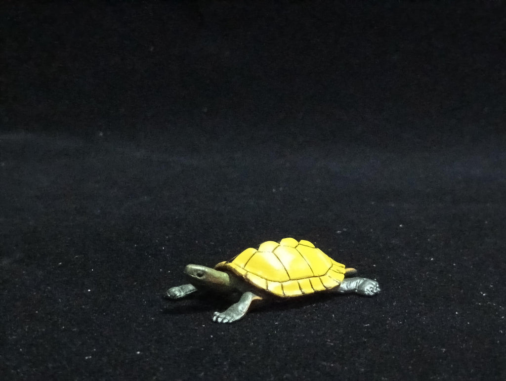 Miniature Japanese Sea Turtle Figurine - Furuta
