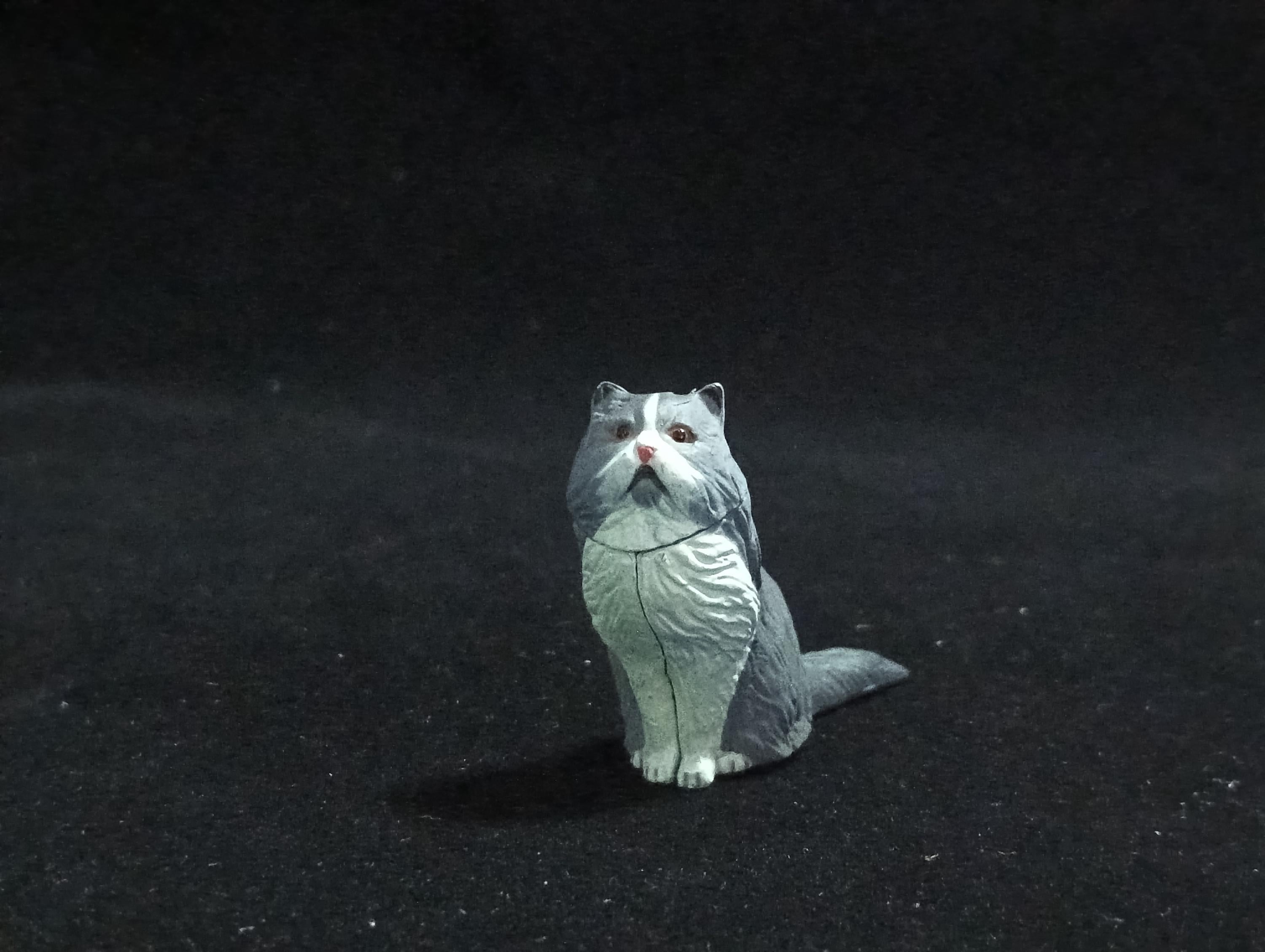 Miniature Persian Cat(Grey) Figurine - Furuta