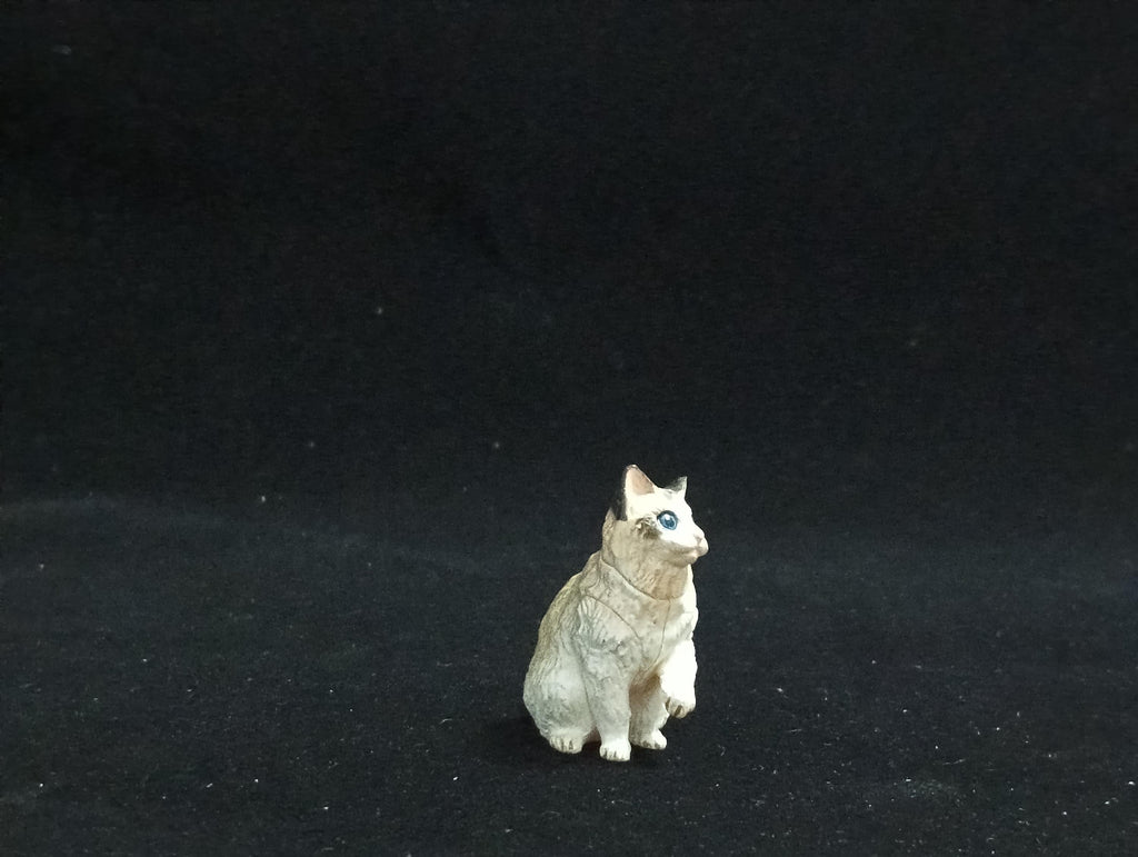 Miniature Seal Point Bicolor(Grey-White) Figurine - Furuta
