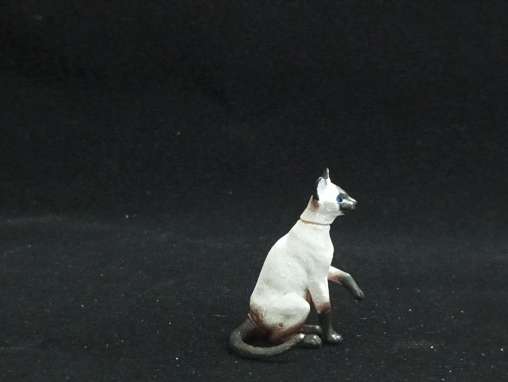 Miniature Siamese cat Figurine - Furuta