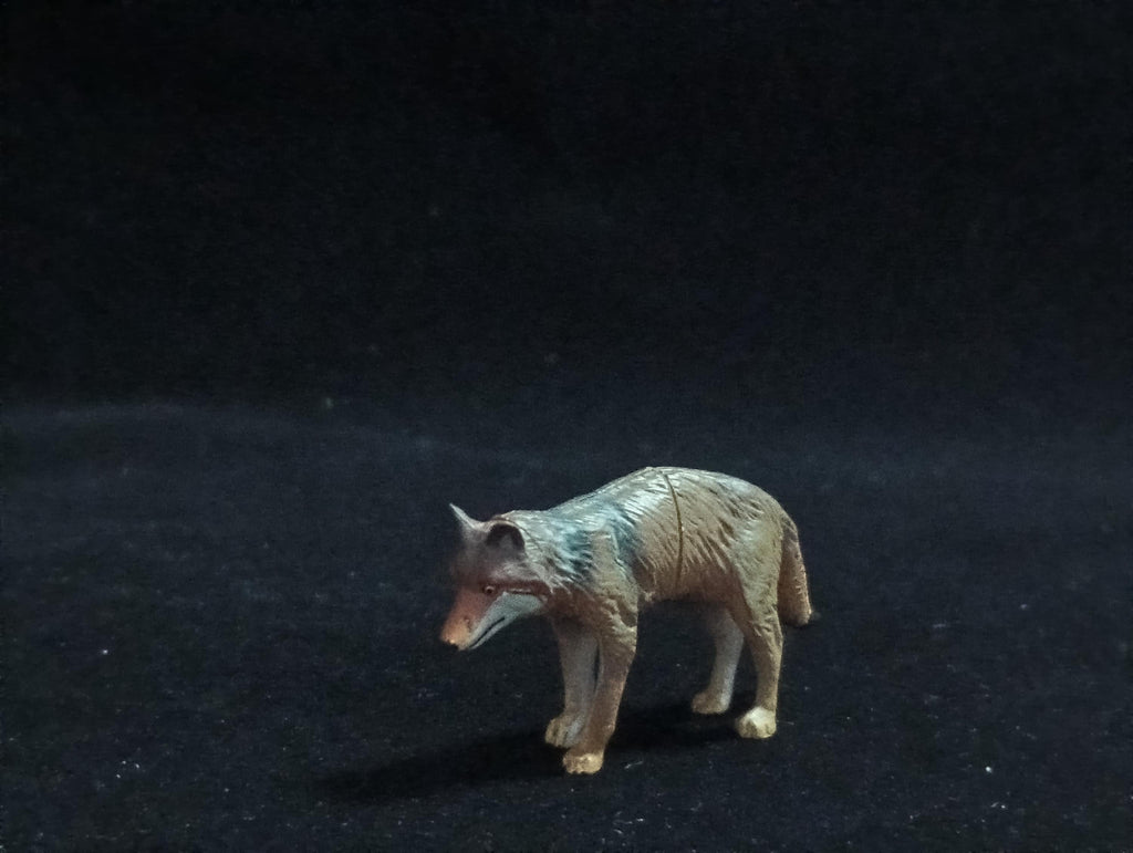 Miniature Japanese wolf Figurine - Furuta