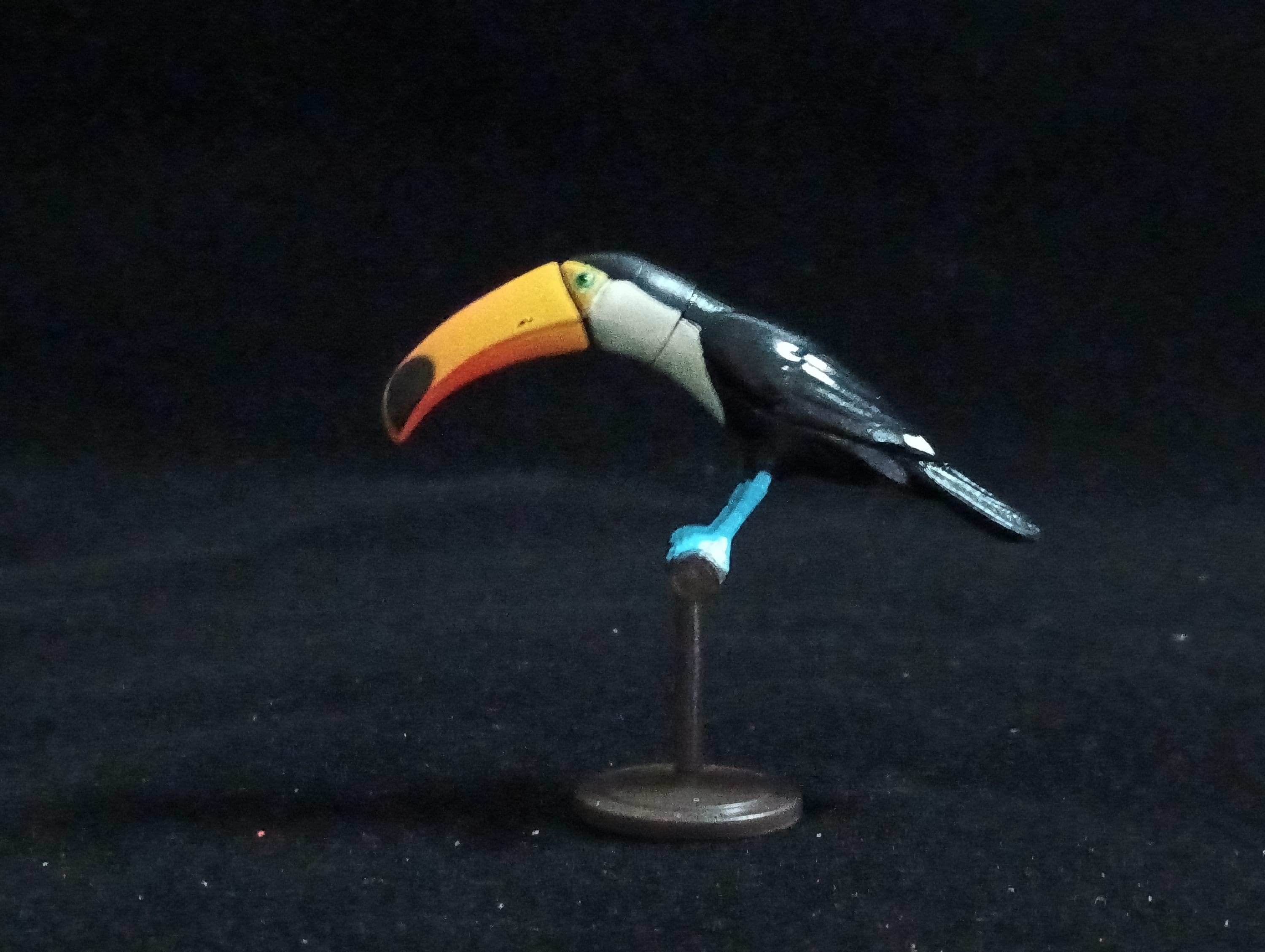 Miniature Ramphastos toco Figurine - Furuta