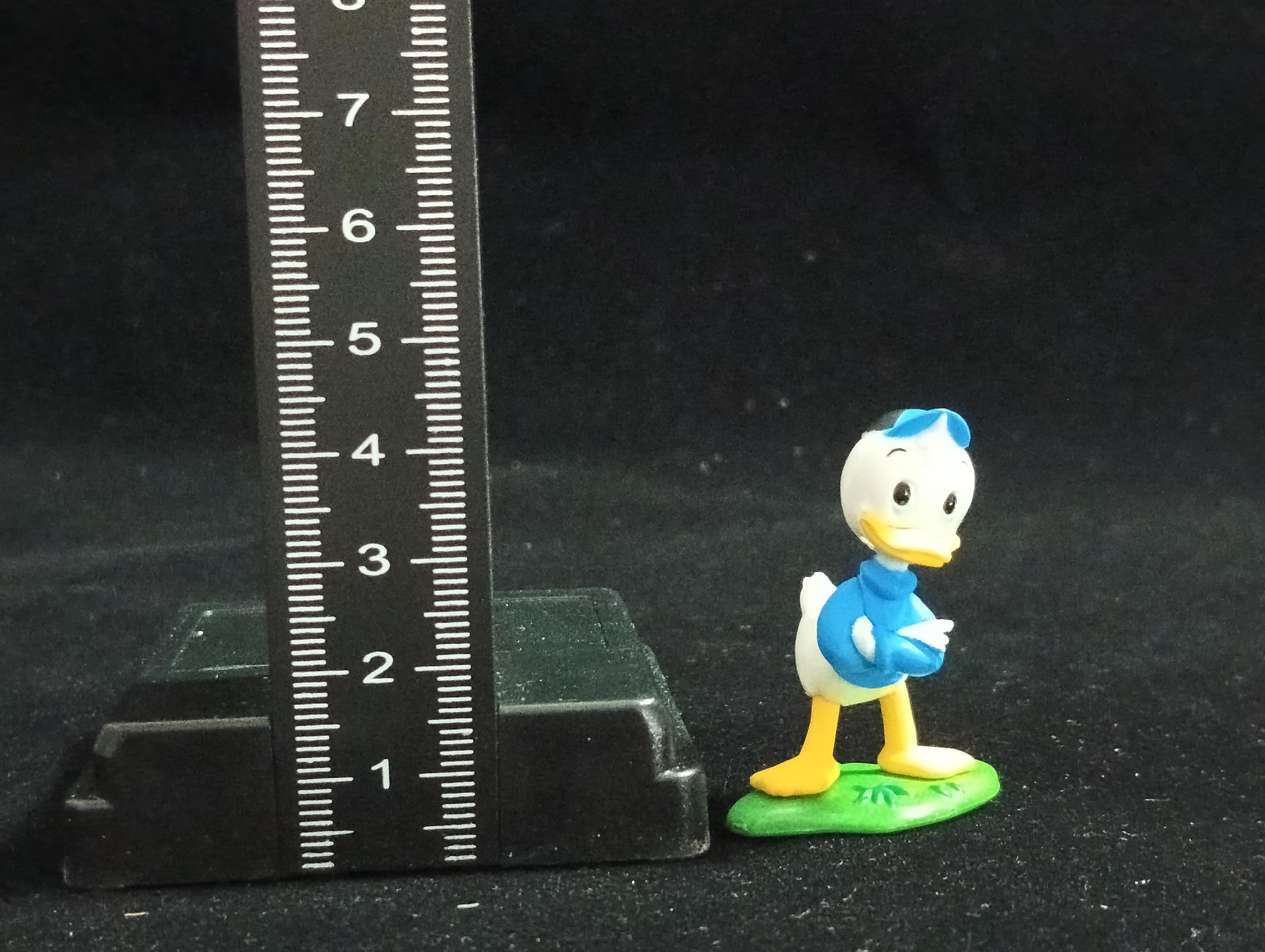 Miniature Disney Choco Party Ducktales Deweky Figurine - Tomy