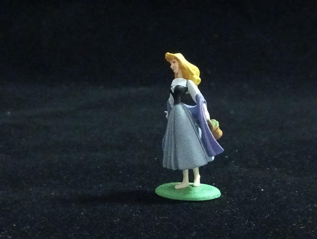 Miniature Disney Choco Party Princess Aurora sleeping beauty Figurine - Tomy