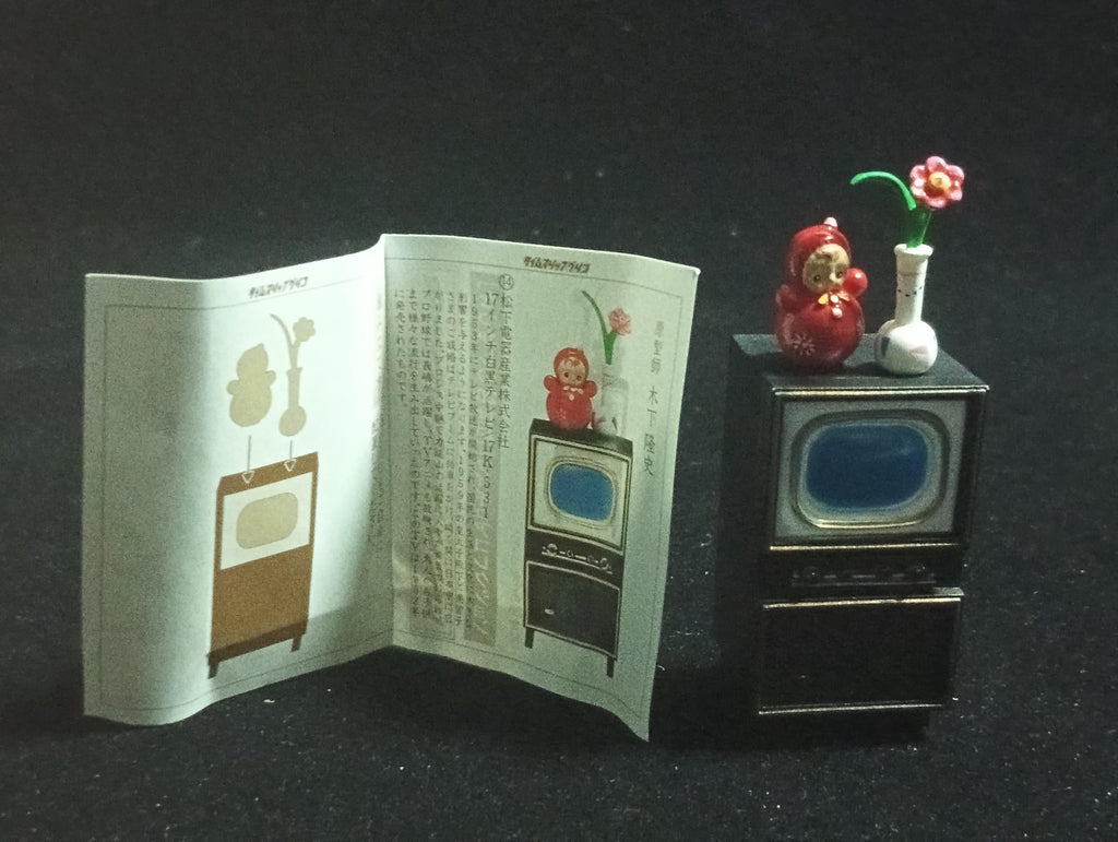 Matsushita Electric Industrial Co., Ltd. 17-inch TV/17K-531 Three Sacred Treasures Vol. 1 Time Slip Glico Nostalgic