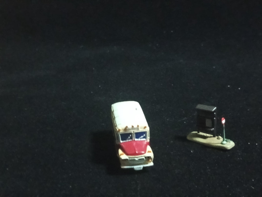 Time Slip Glico Vol. 1 Kaiyodo Figure Isuzu BXD30 Type Hood Bus