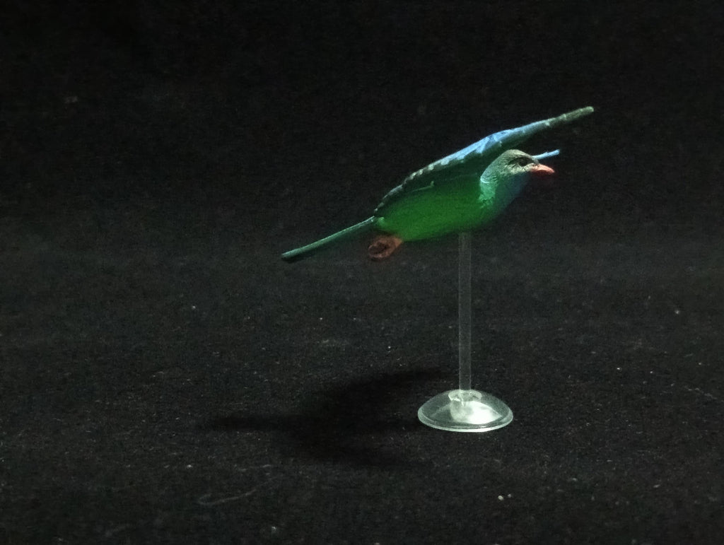 Miniature Long-breasted Carpenter (Collindae) Figurine - New Zealand pigeon Kaiyodo